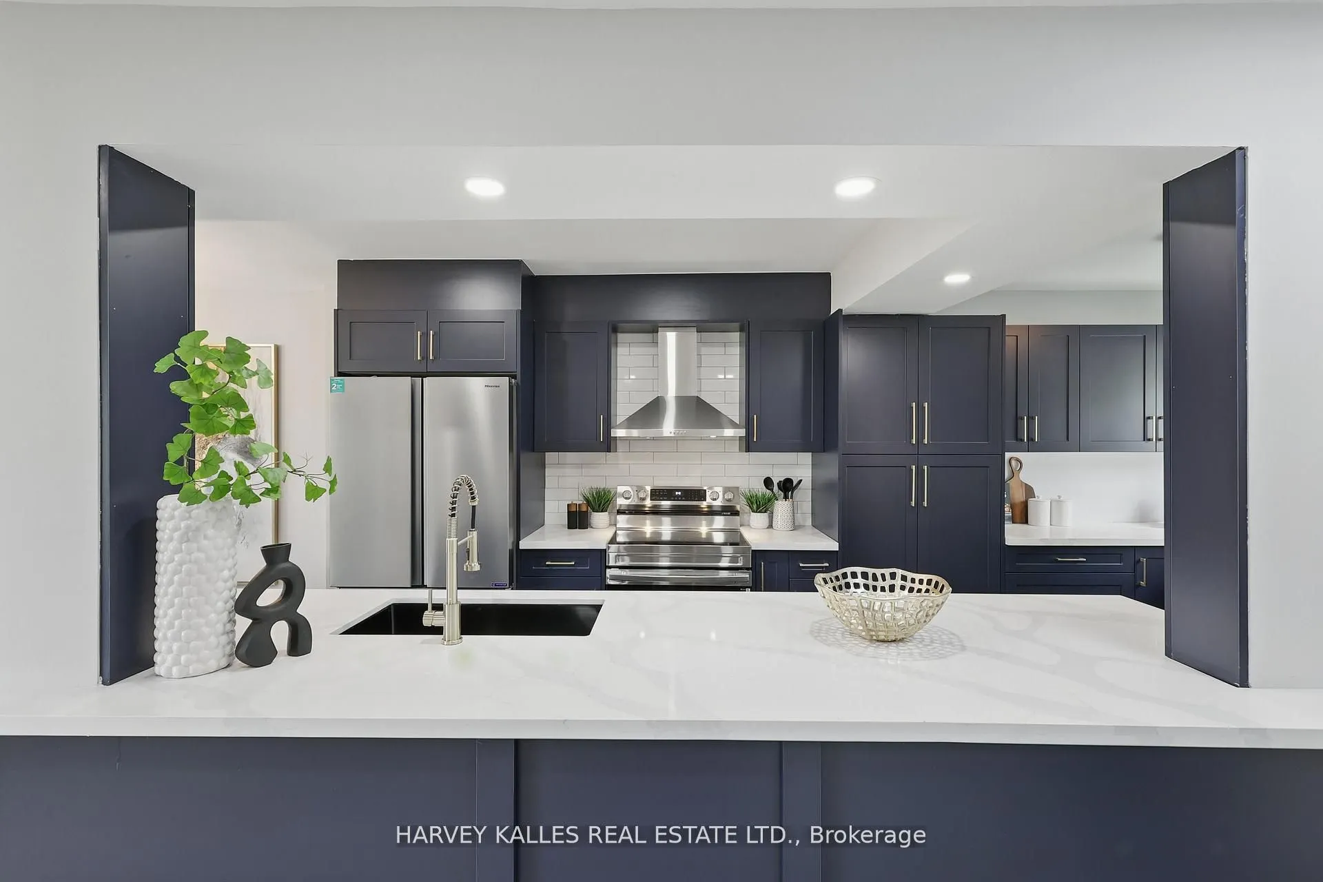1 Vanity Court, #Upper