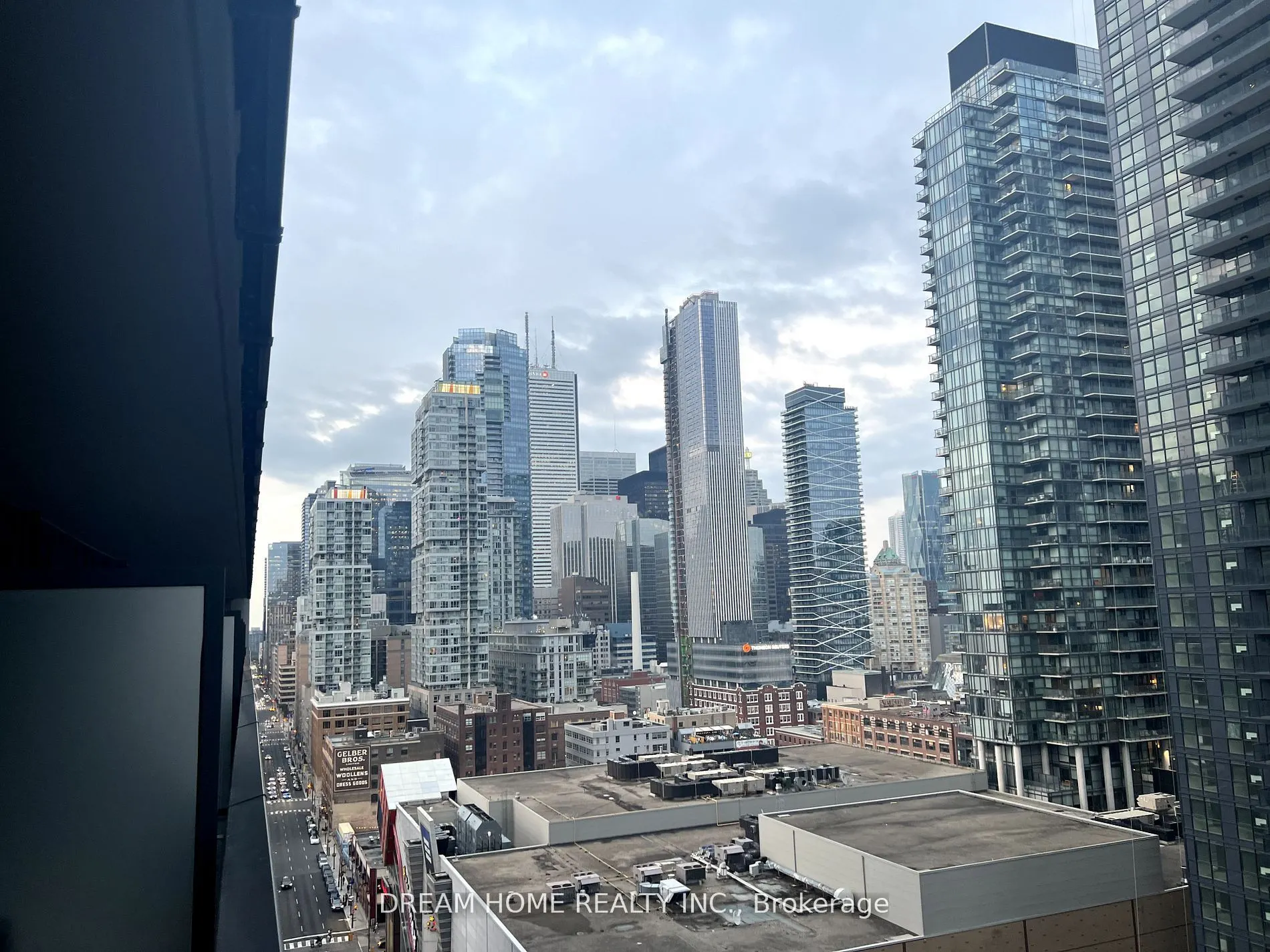 330 richmond Street, #1903