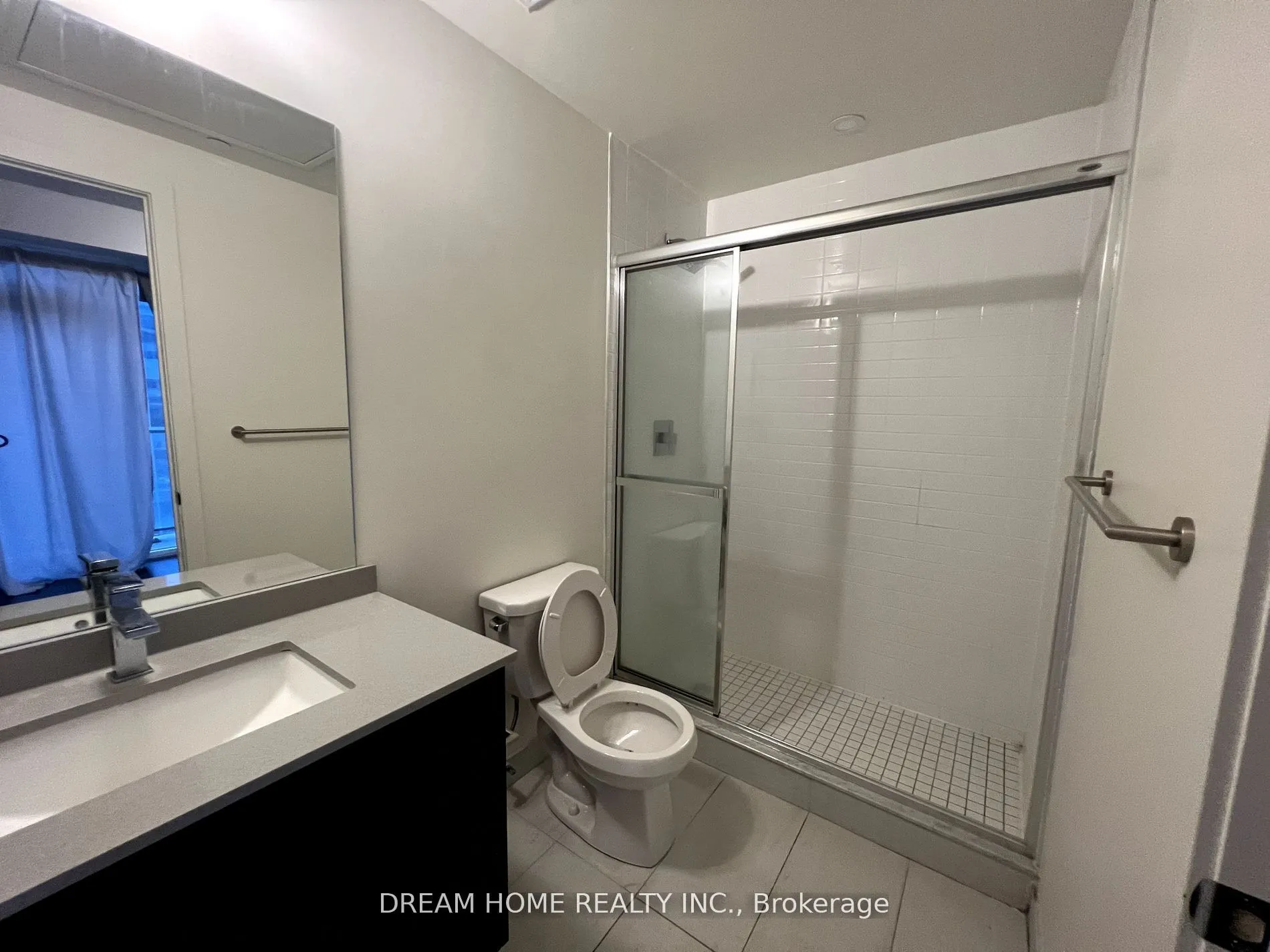 330 richmond Street, #1903