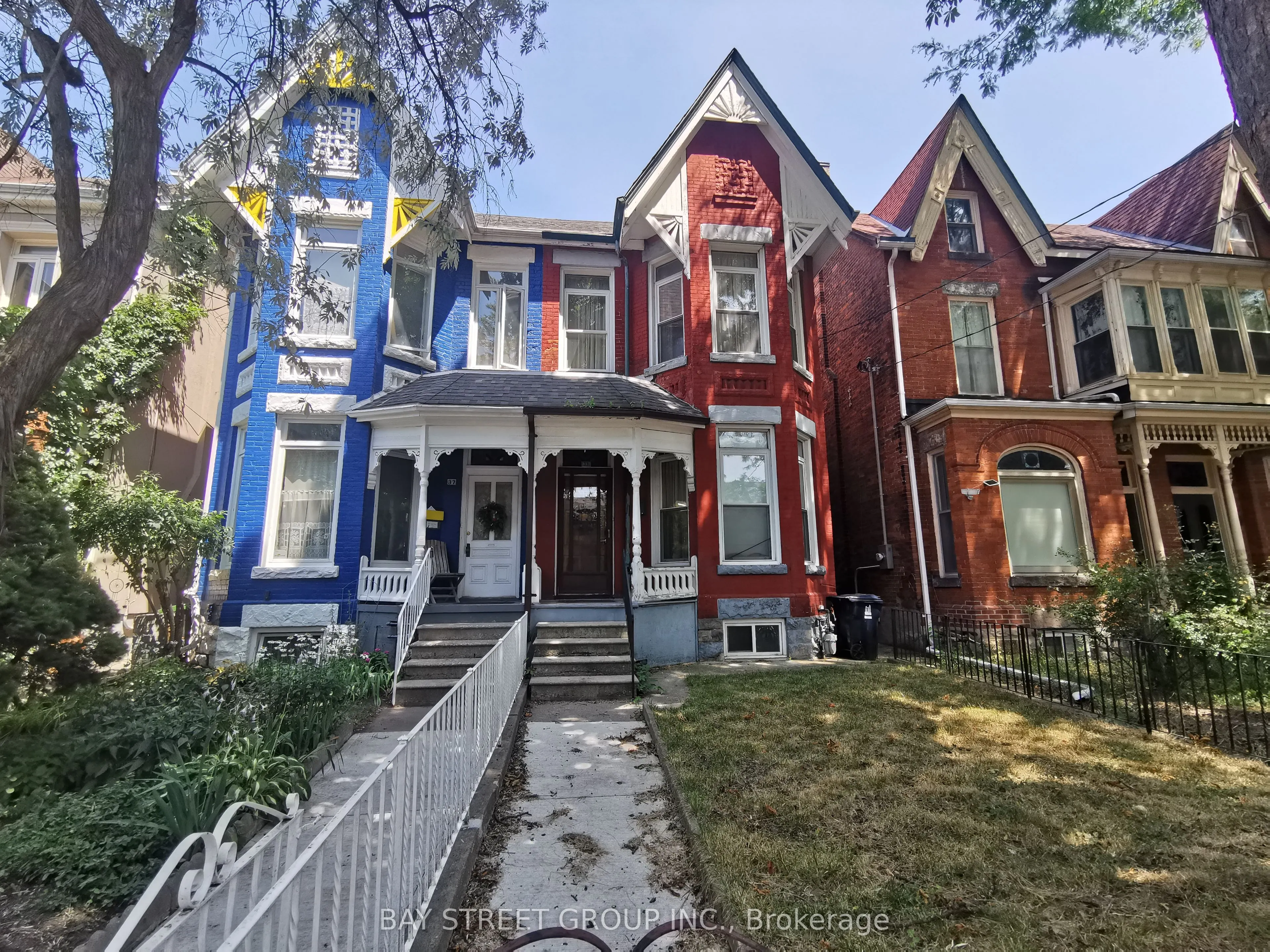 35 Borden Street