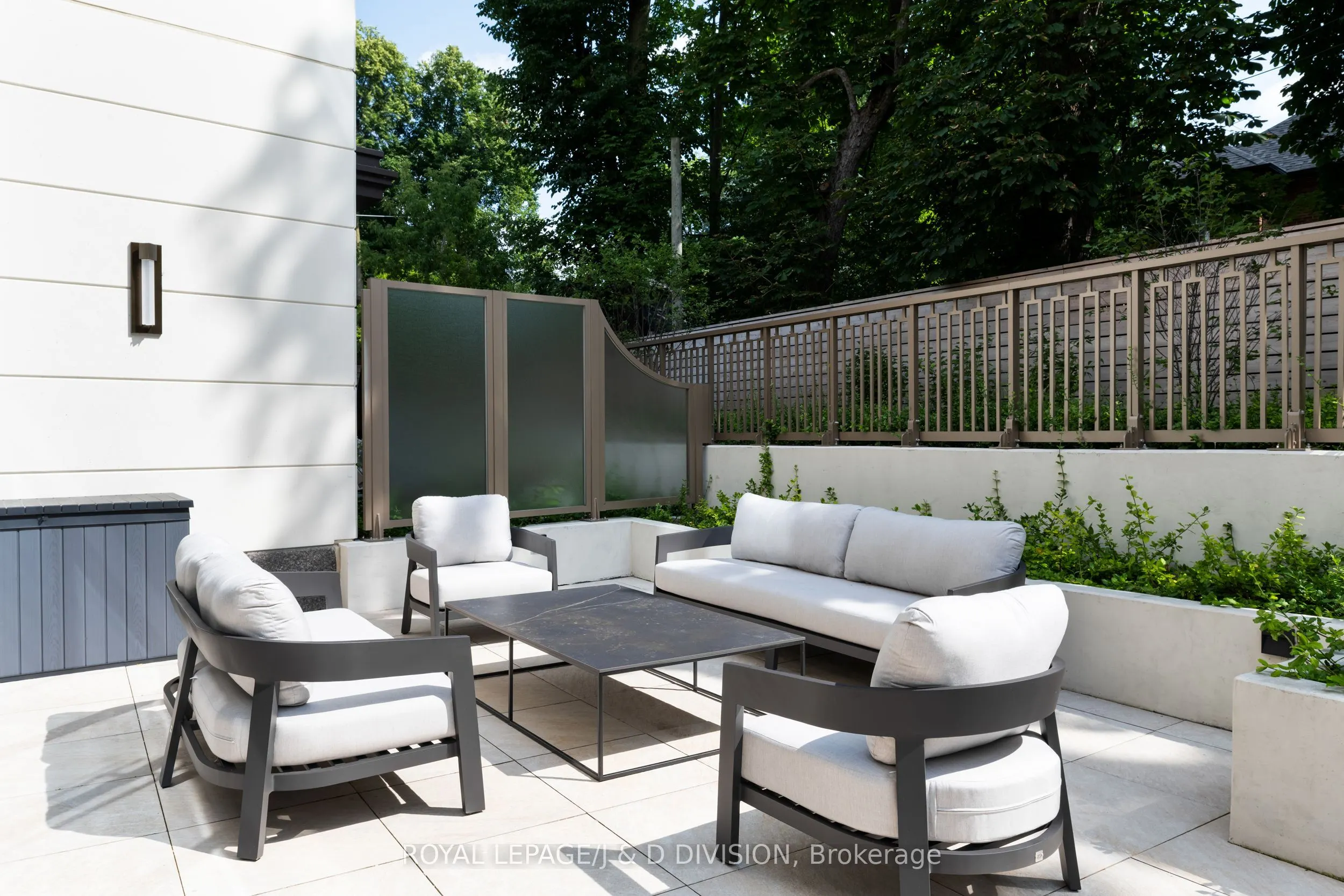 1 Strathgowan Avenue, #513