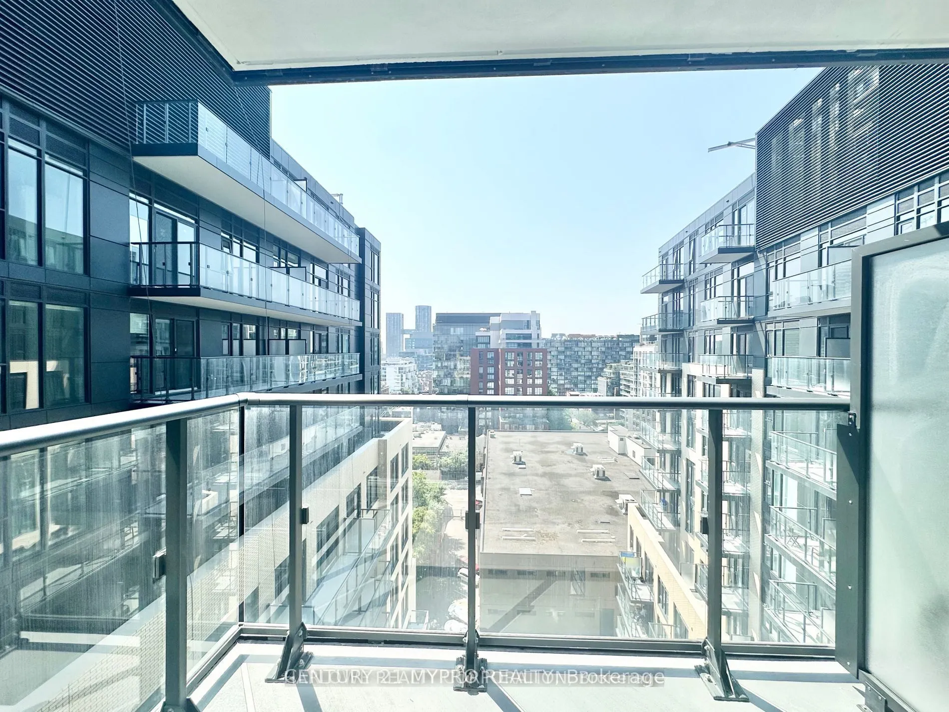543 Richmond Street W, #1414