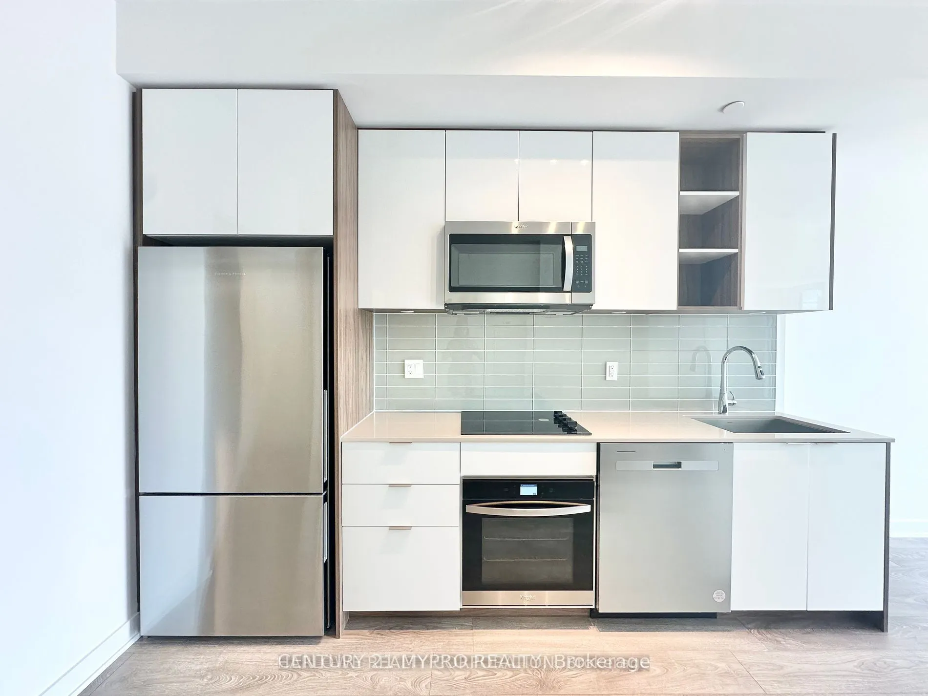 543 Richmond Street W, #1414