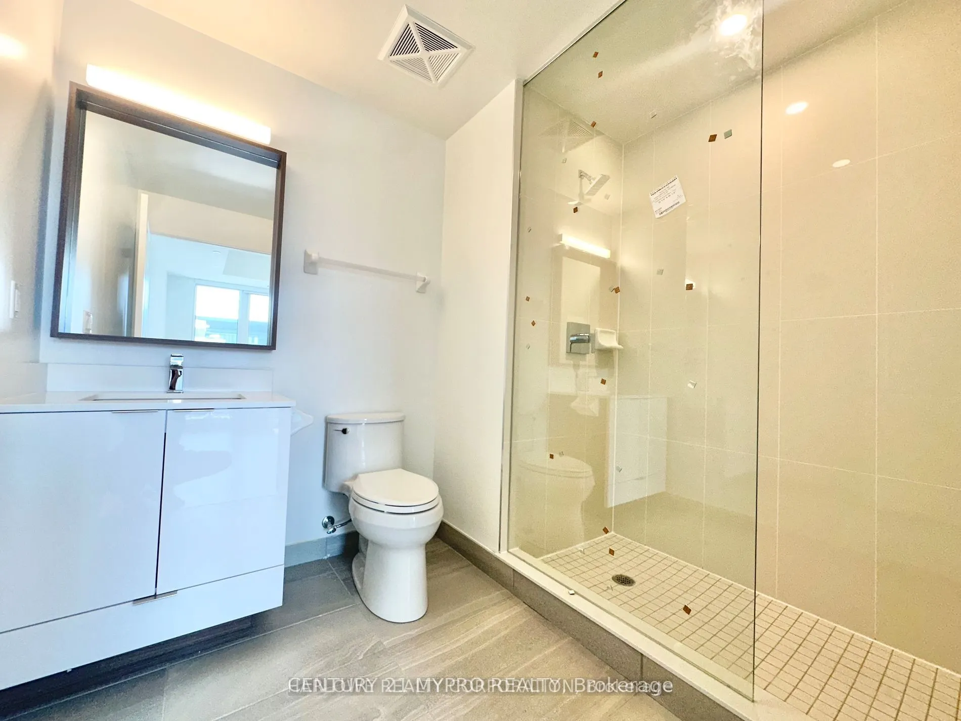 543 Richmond Street W, #1414