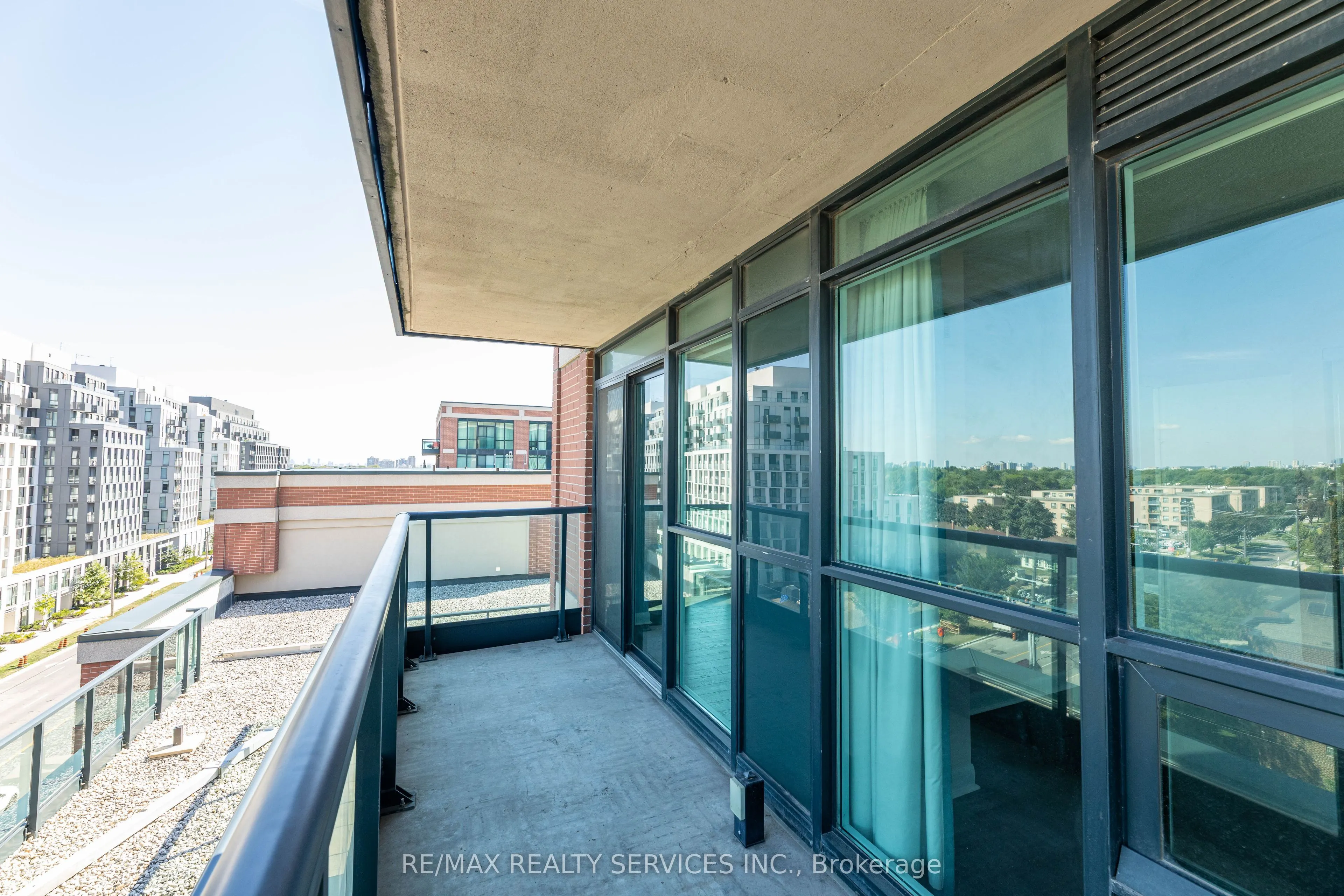 525 Wilson Avenue, #824