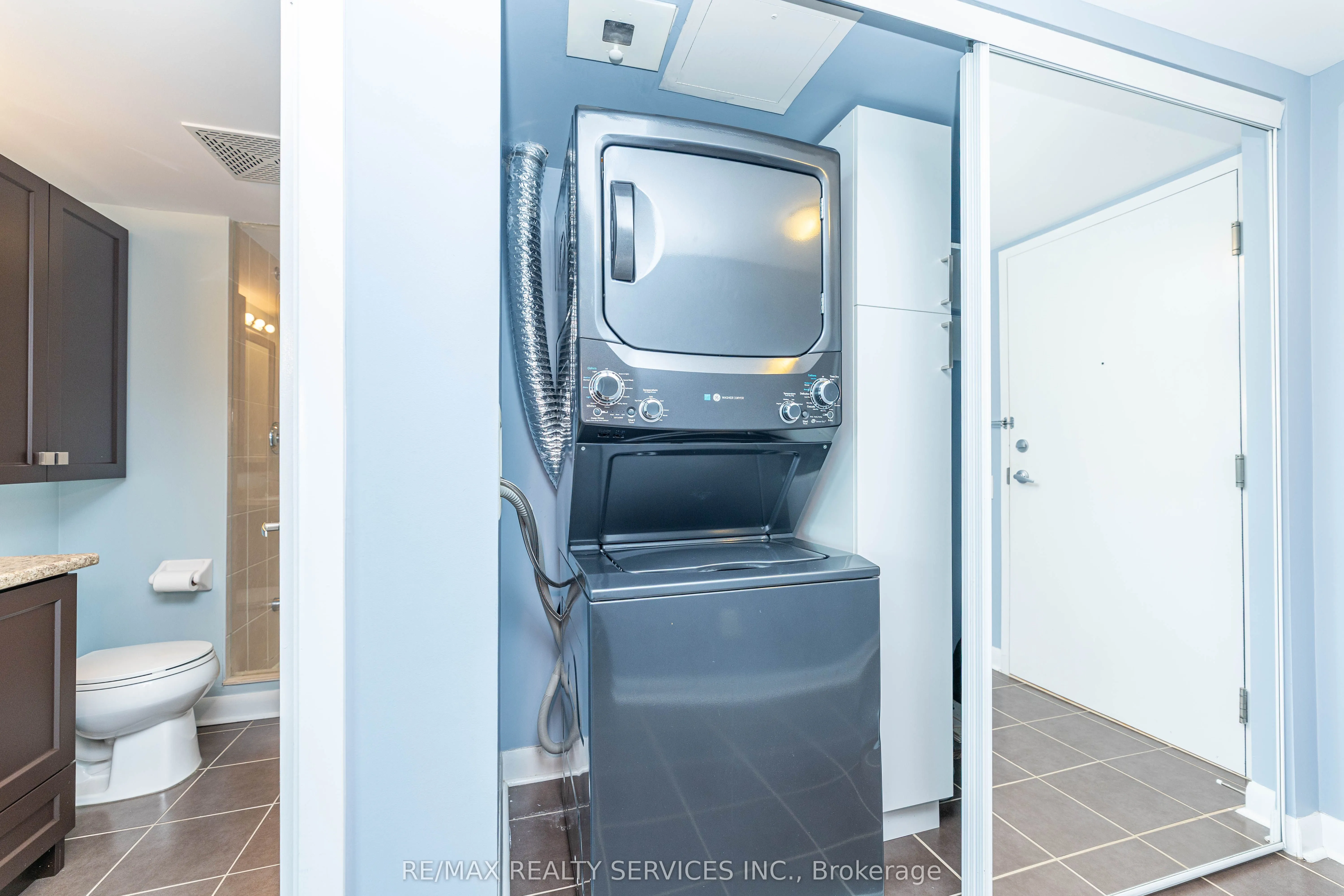 525 Wilson Avenue, #824