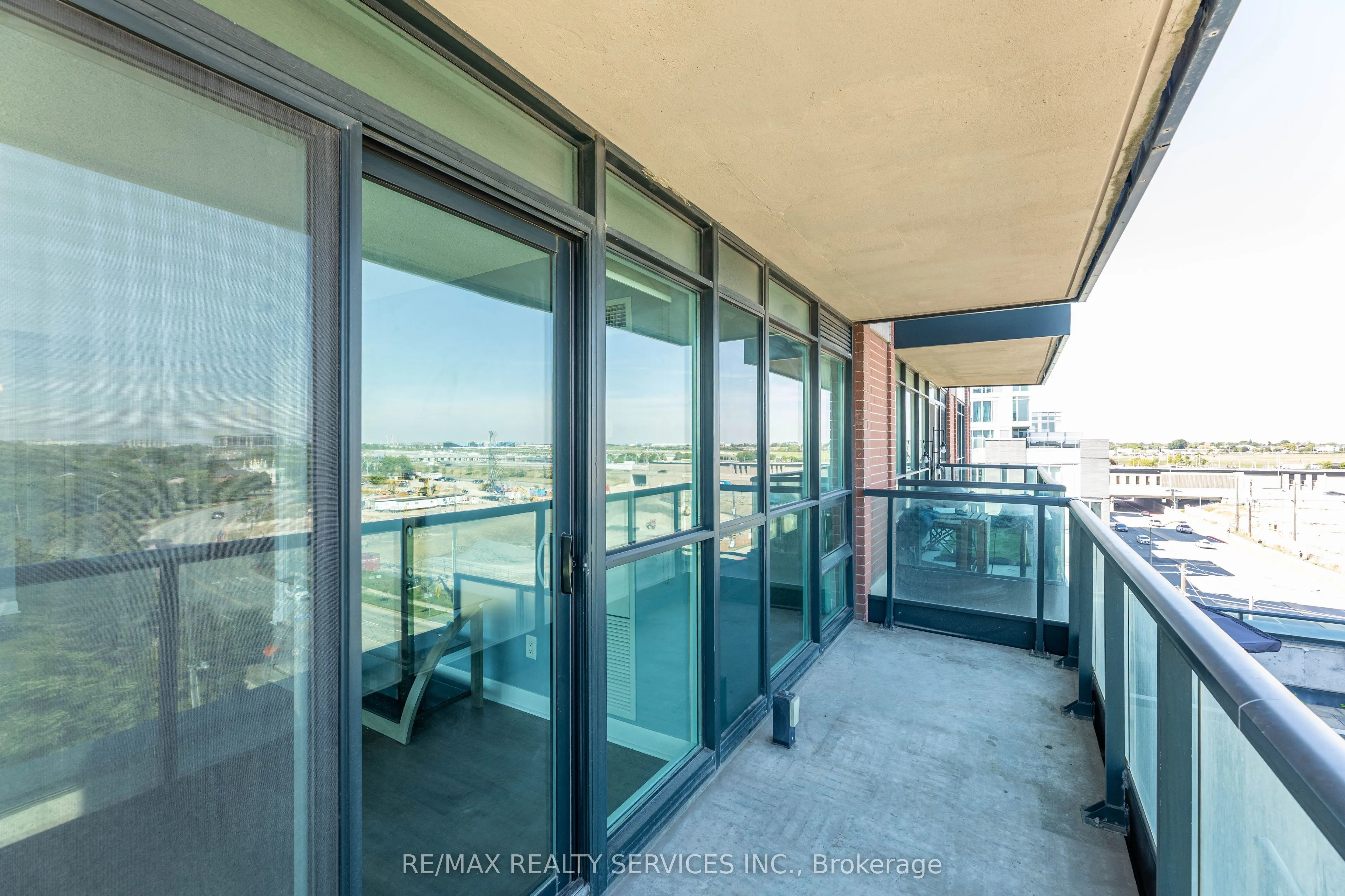 525 Wilson Avenue, #824