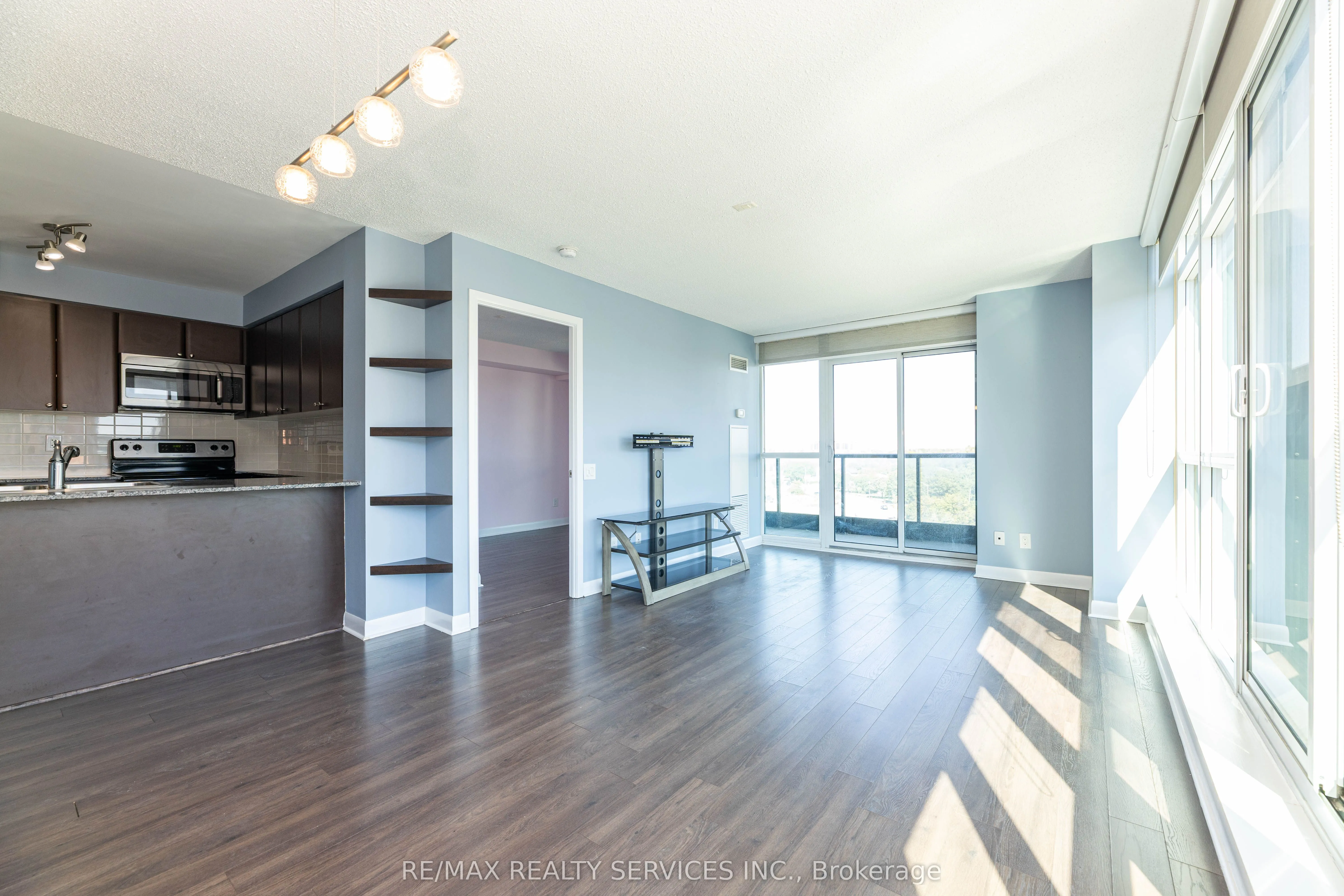525 Wilson Avenue, #824