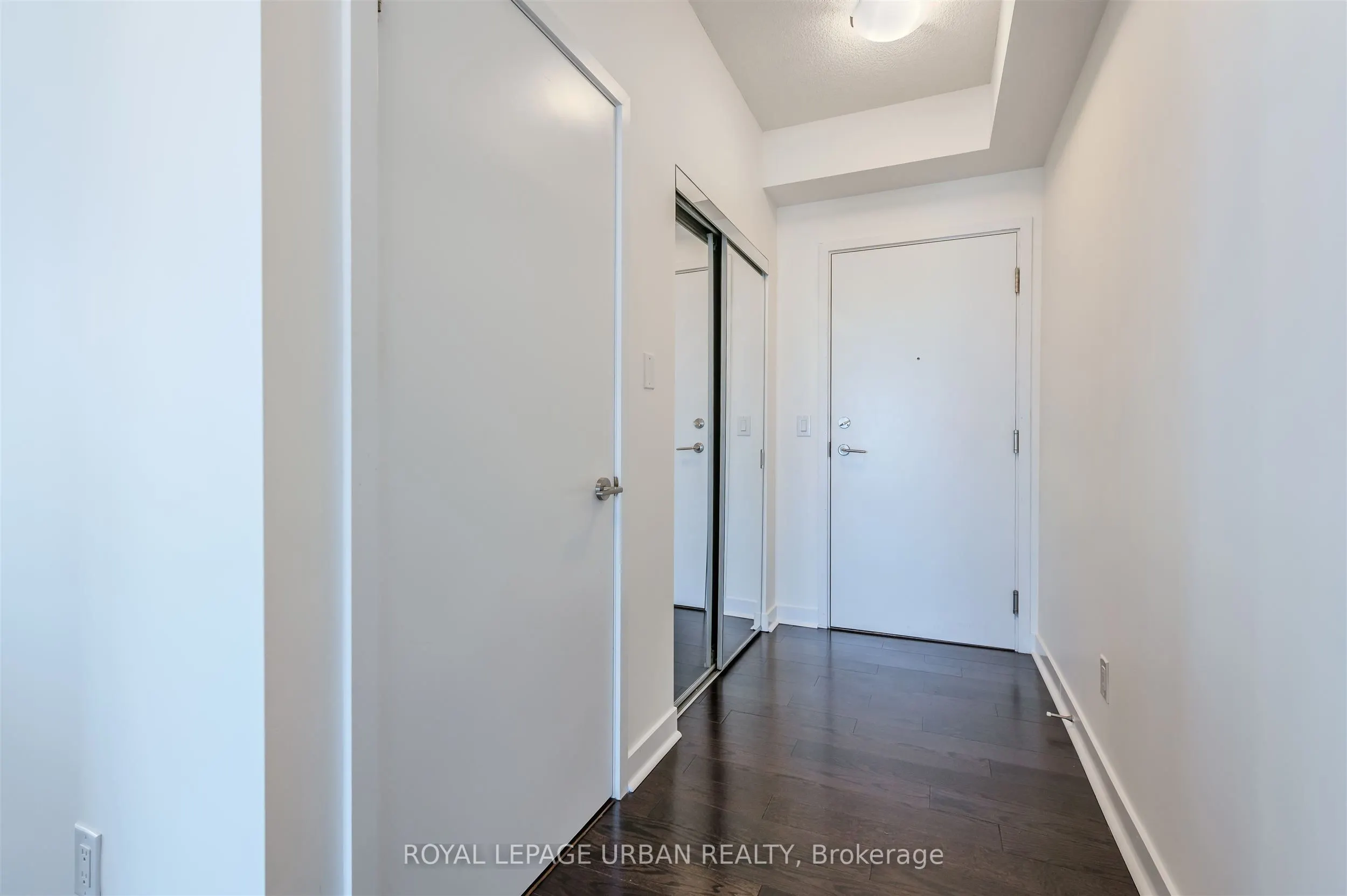 295 Adelaide Street W, #2204