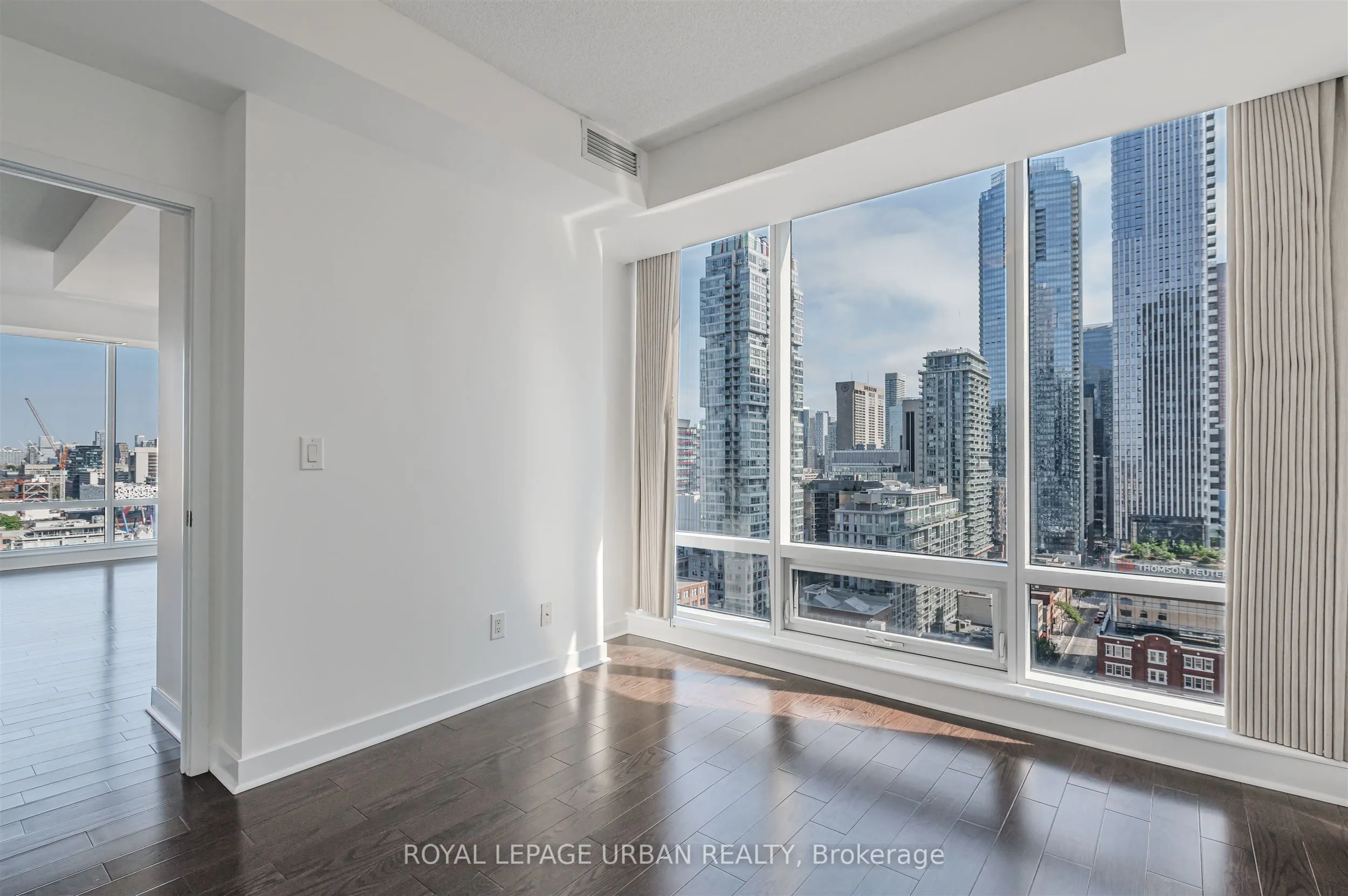 295 Adelaide Street W, #2204