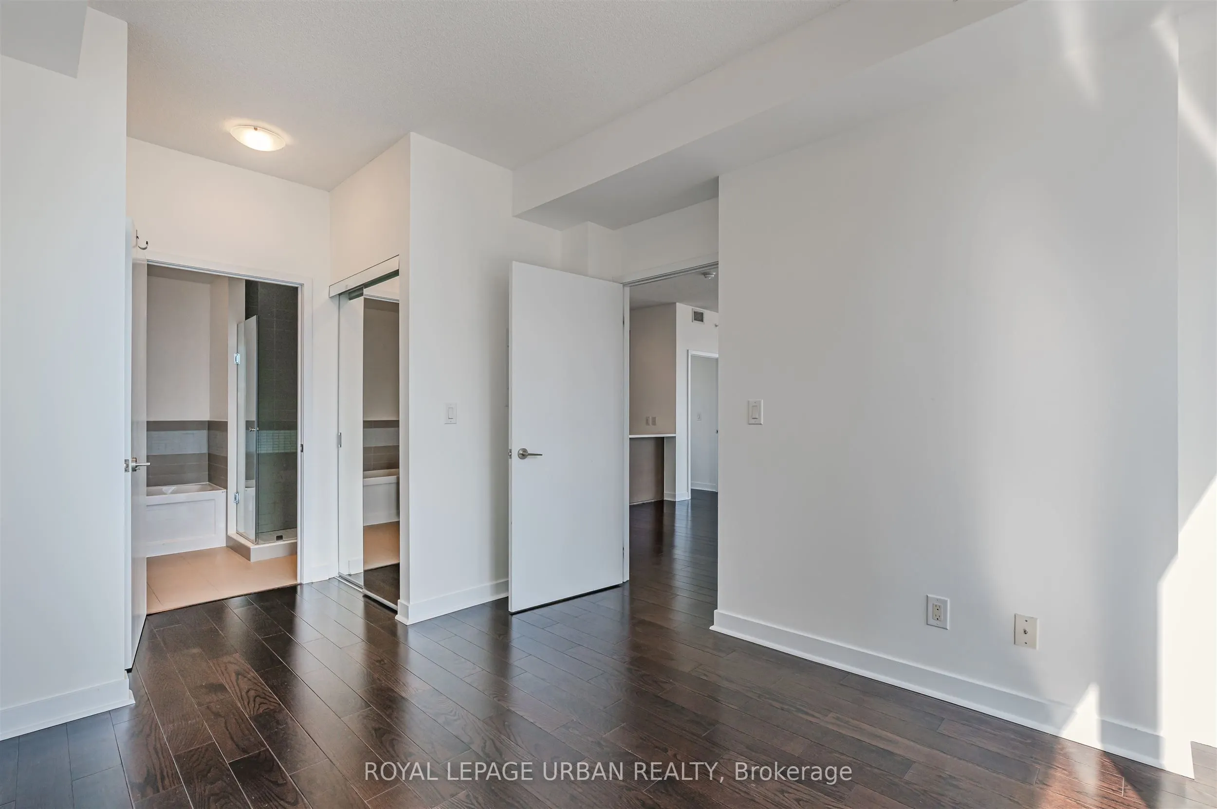 295 Adelaide Street W, #2204