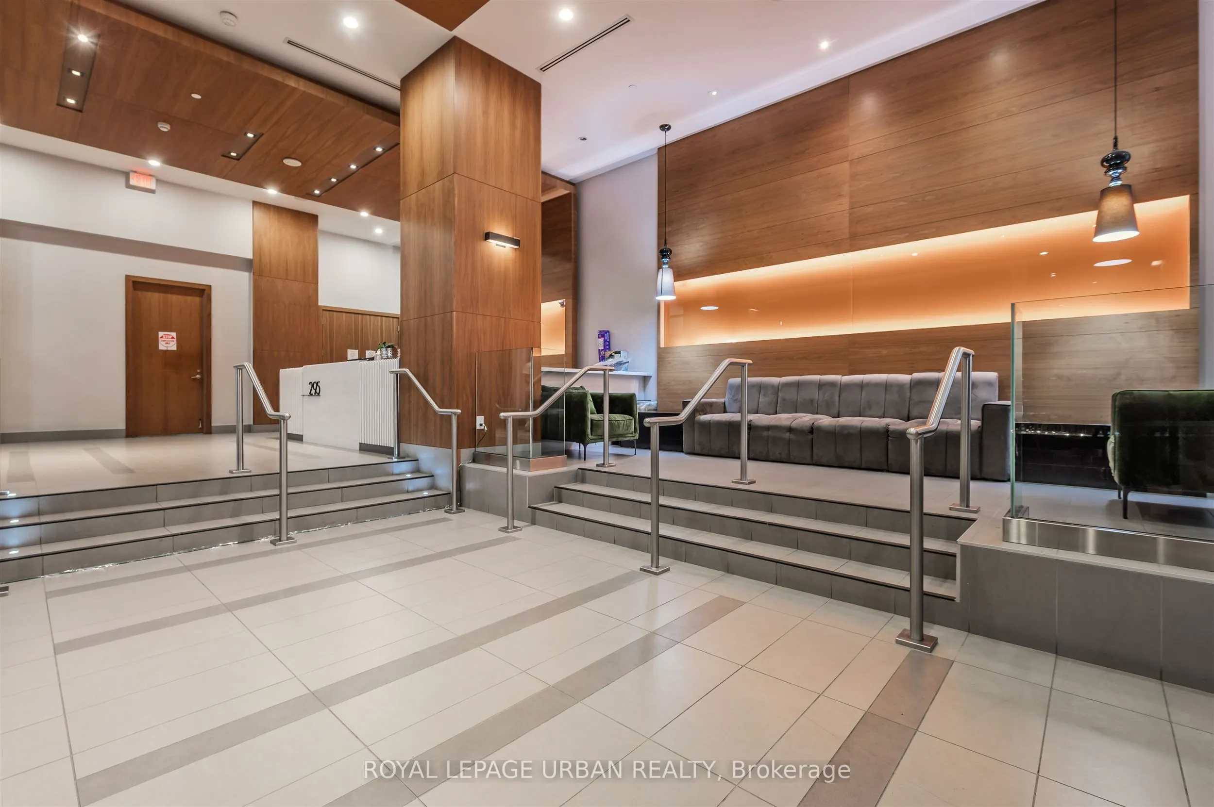 295 Adelaide Street W, #2204