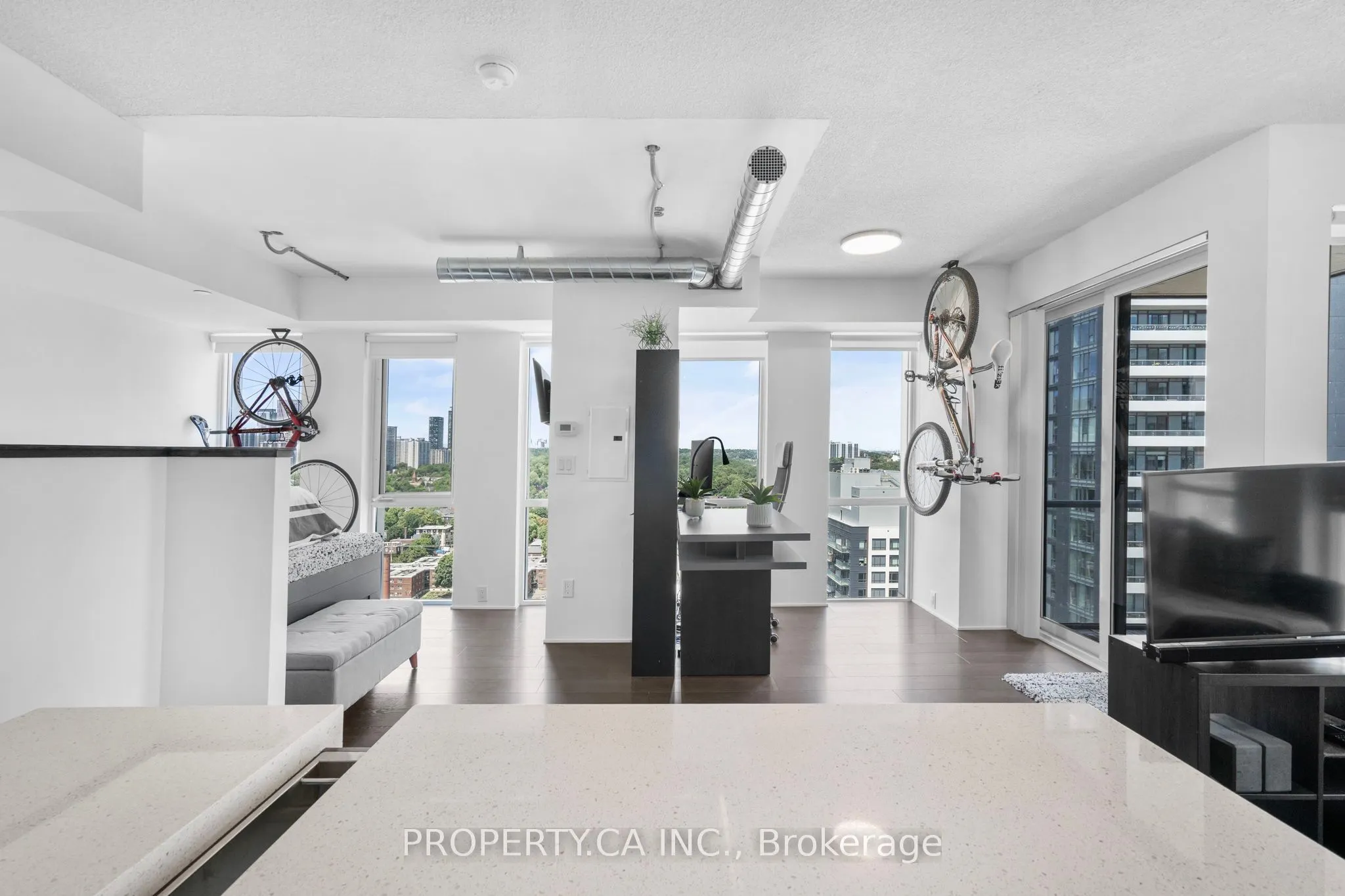 170 Sumach Street, #2212