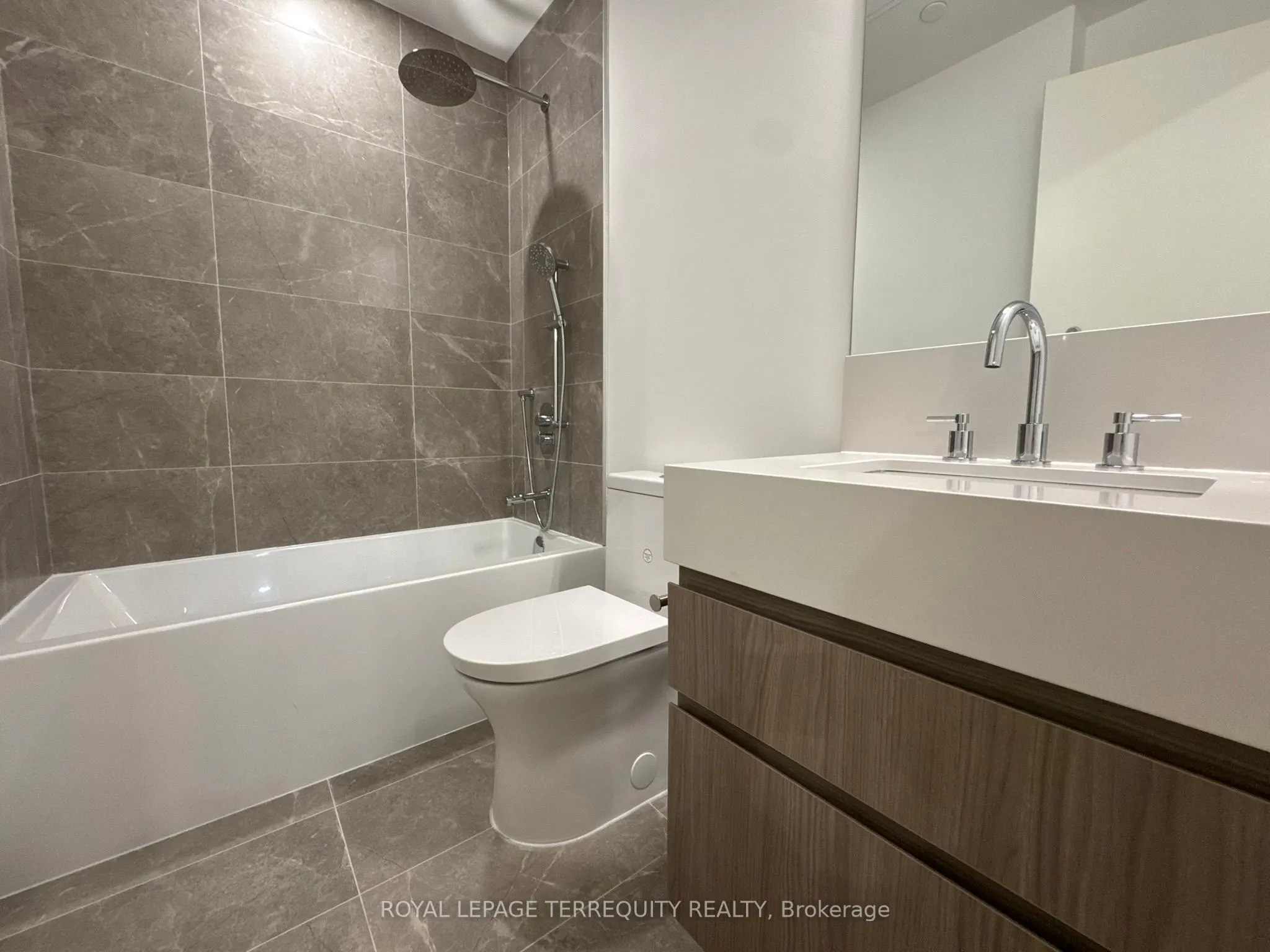 200 Keewatin Avenue, #103