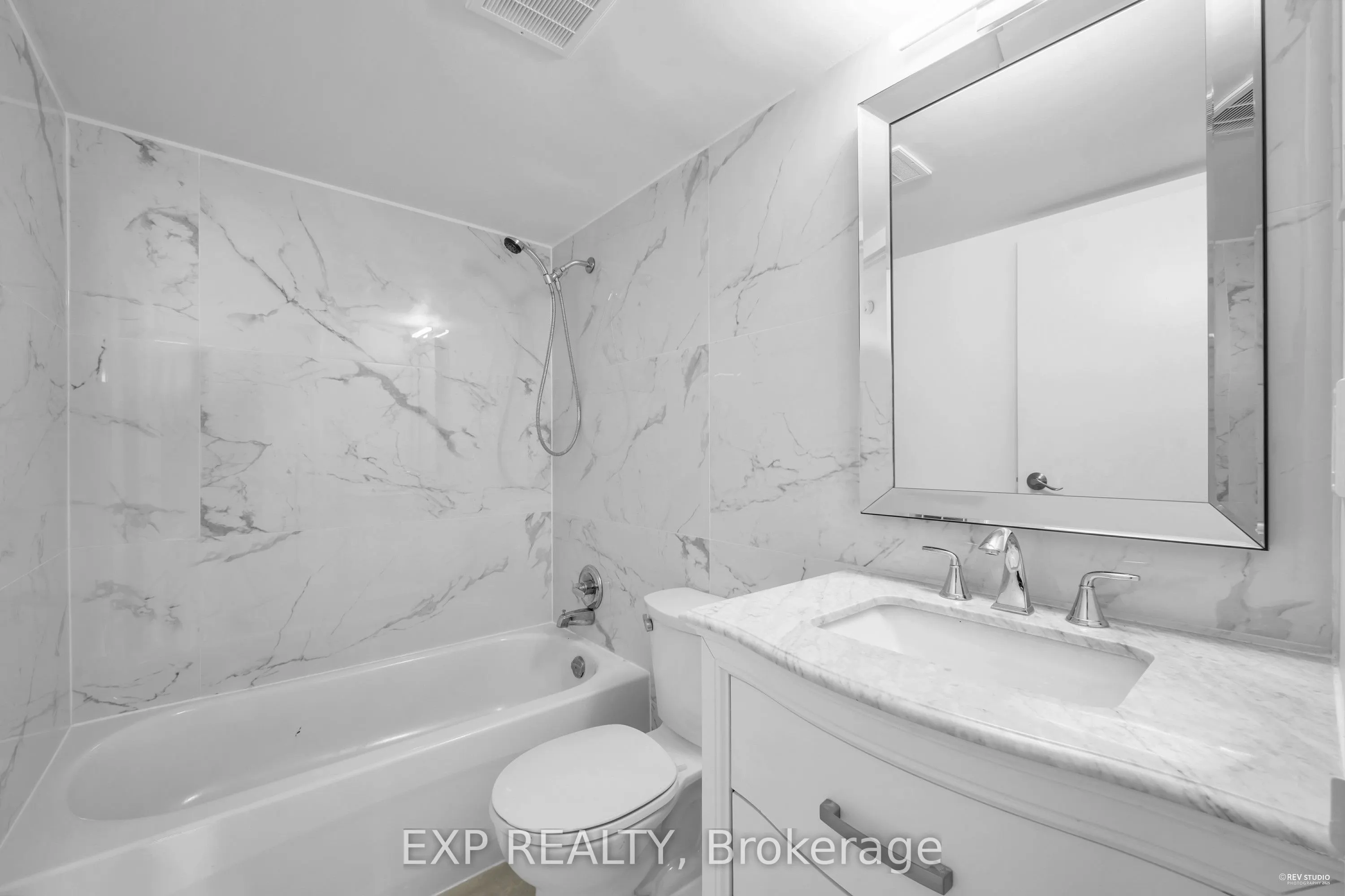 45 Sunrise Avenue, #907