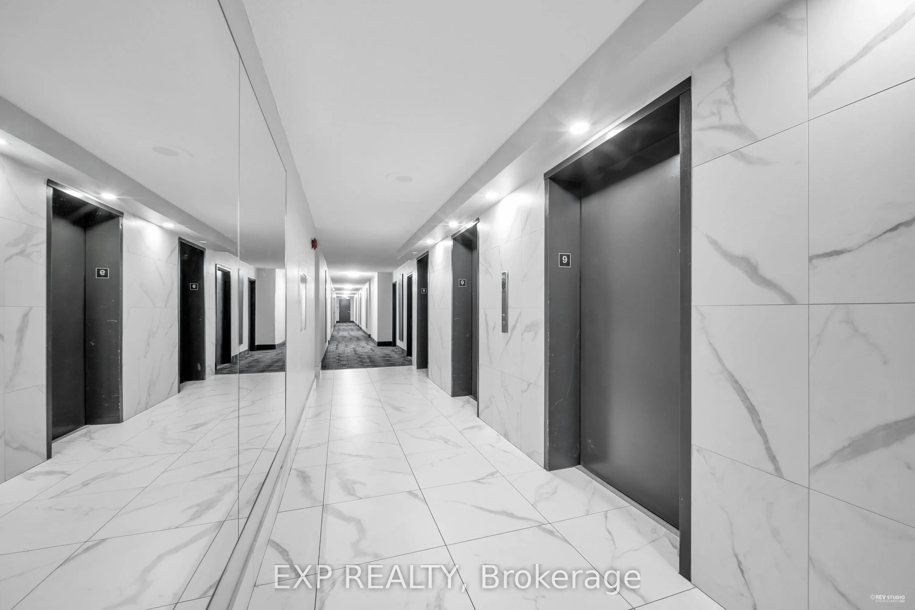 45 Sunrise Avenue, #907