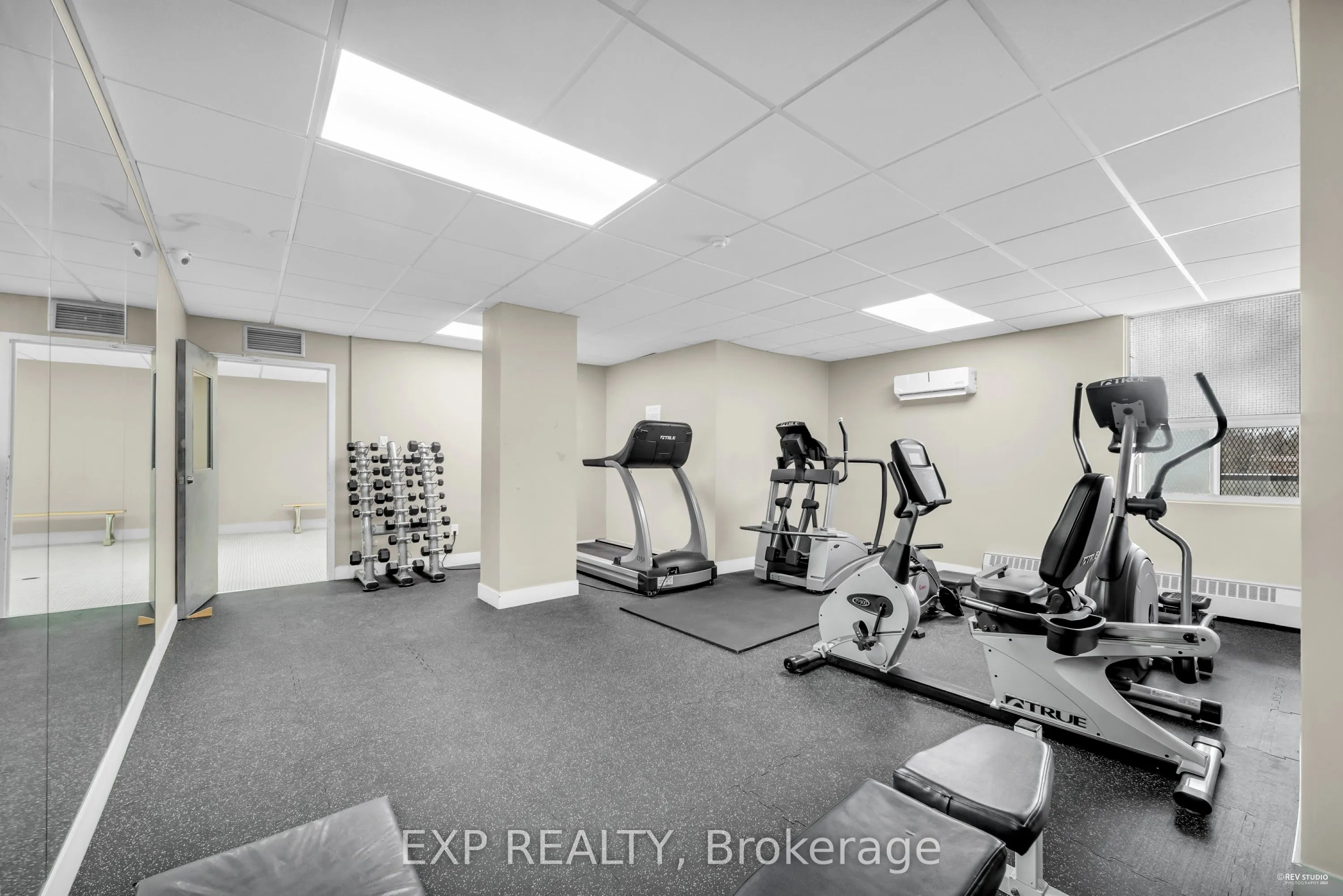 45 Sunrise Avenue, #907