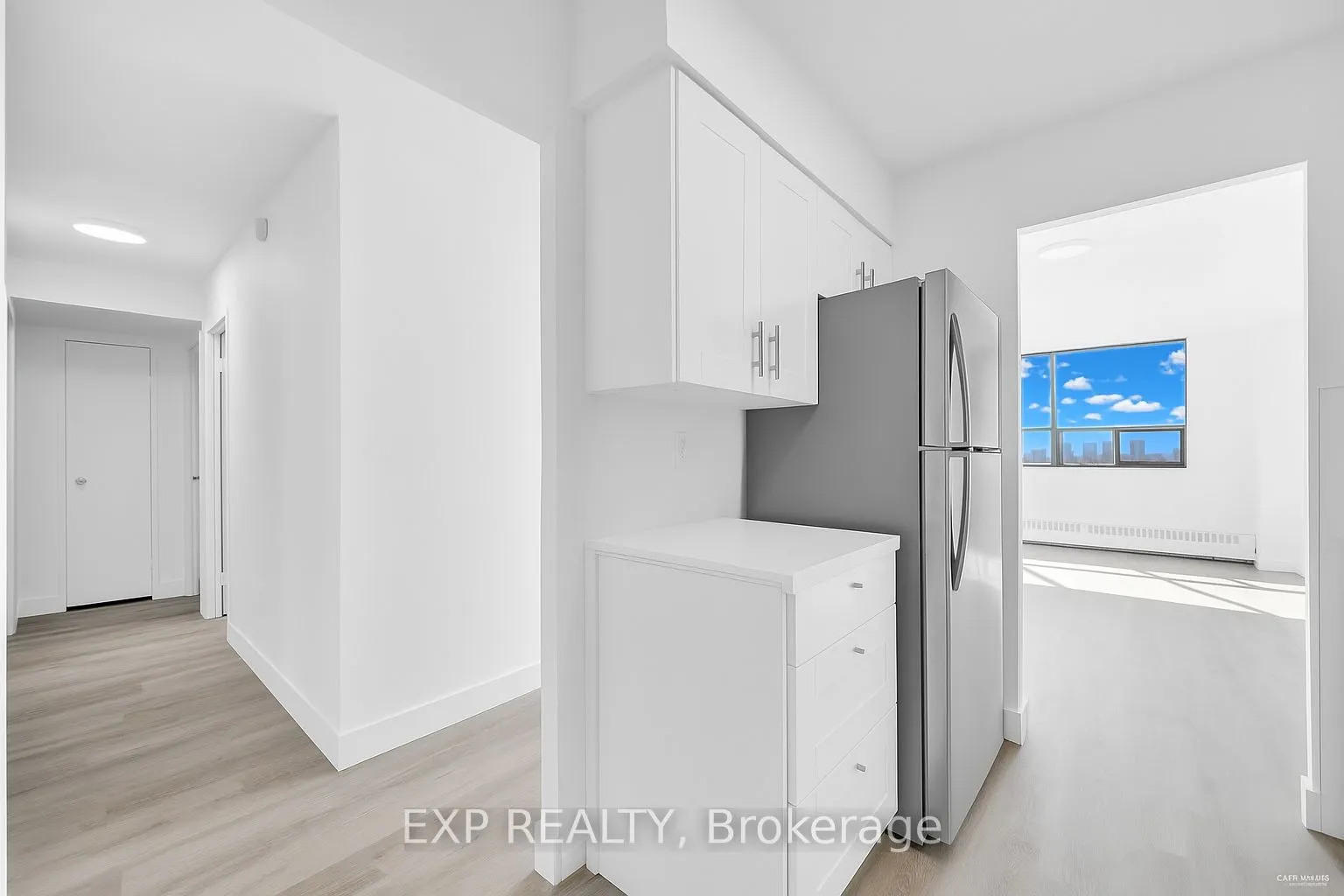45 Sunrise Avenue, #907