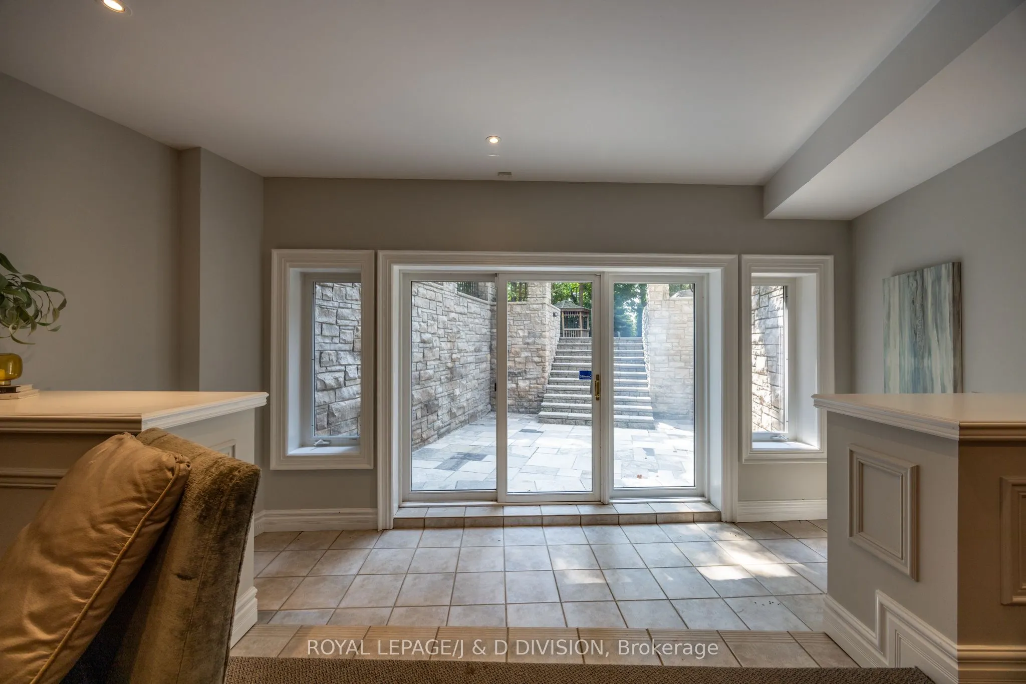 1 Knightswood Road