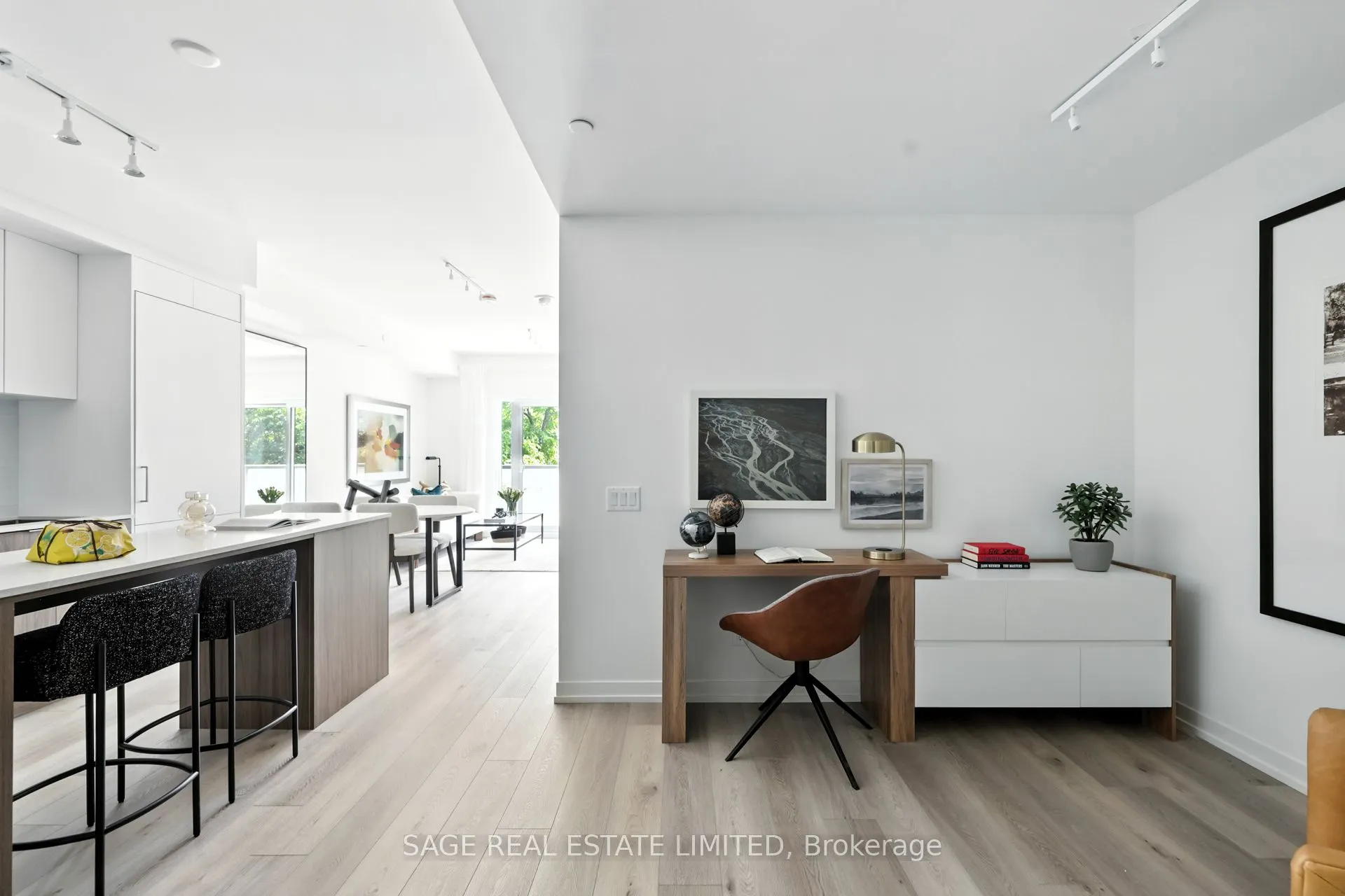 863 St Clair Avenue W, #310