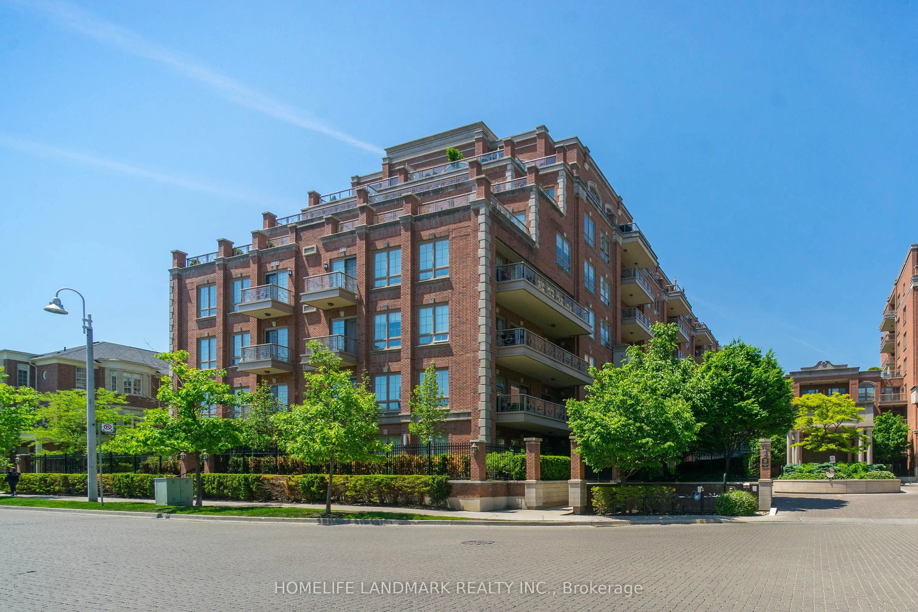 20 Burkebrook Place, #109