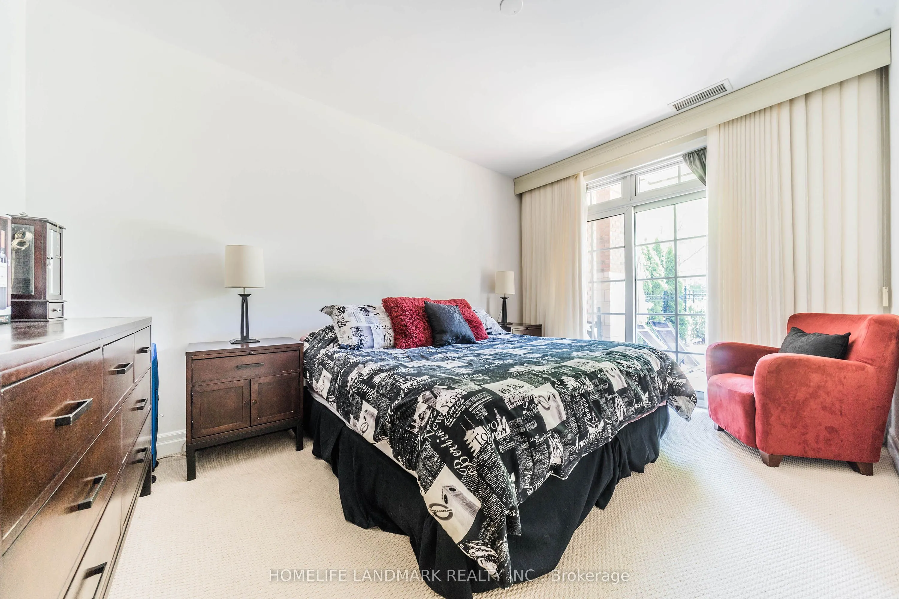 20 Burkebrook Place, #109