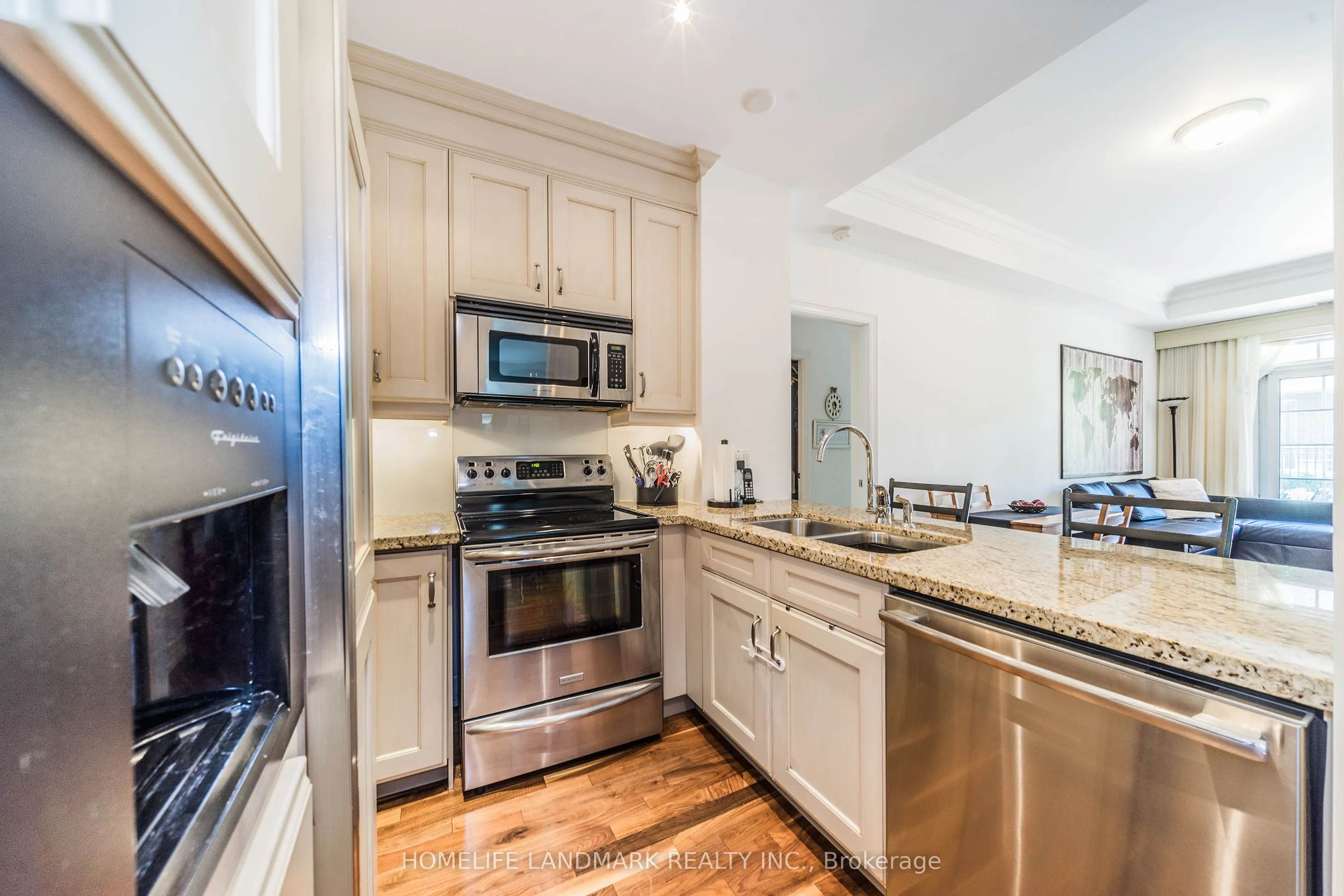 20 Burkebrook Place, #109
