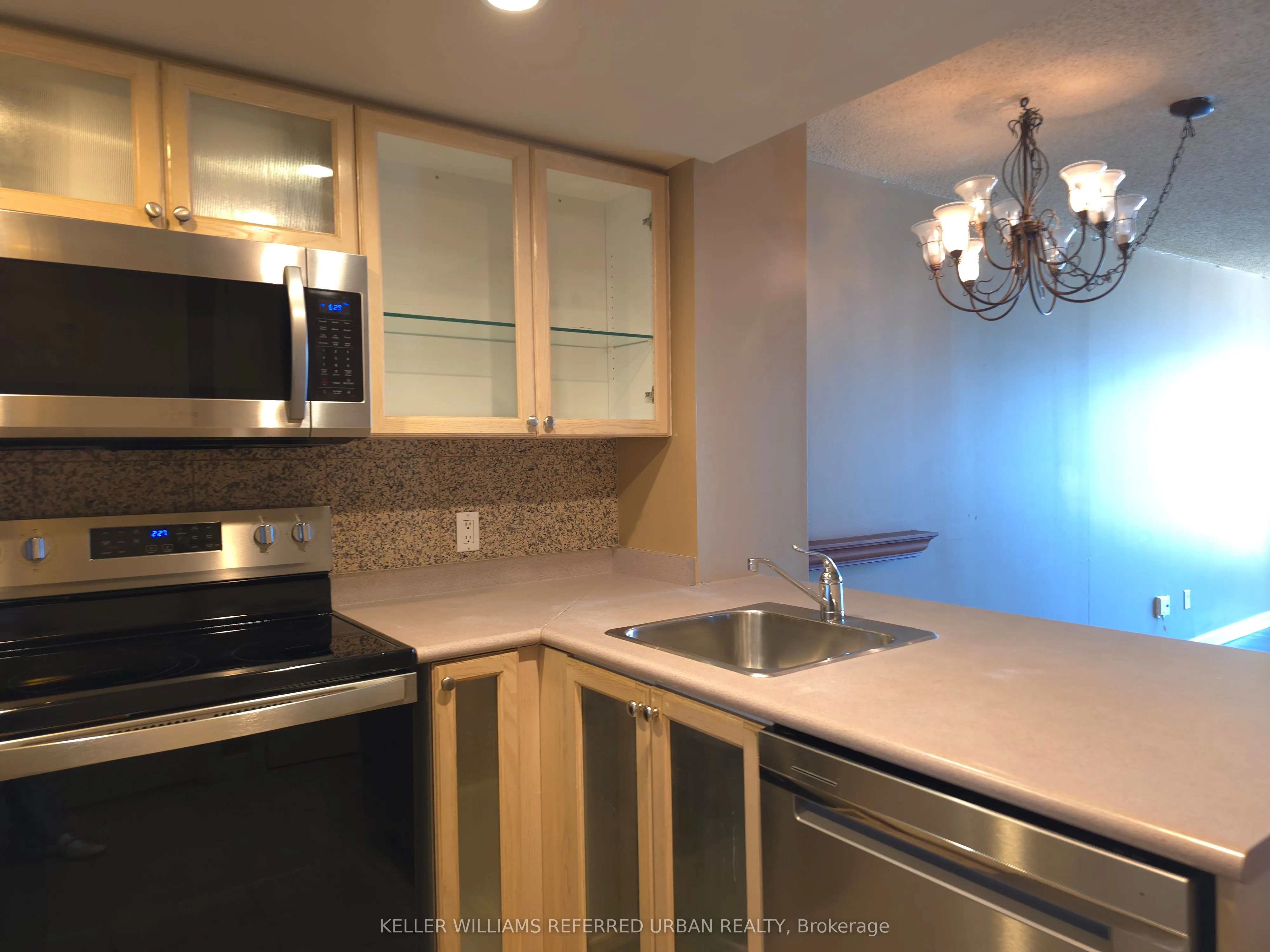8 Park Road, #1908