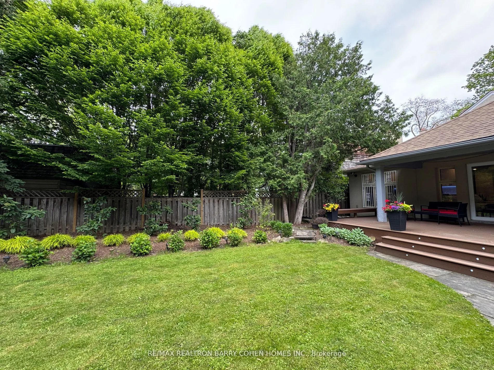 32 Beechwood Avenue