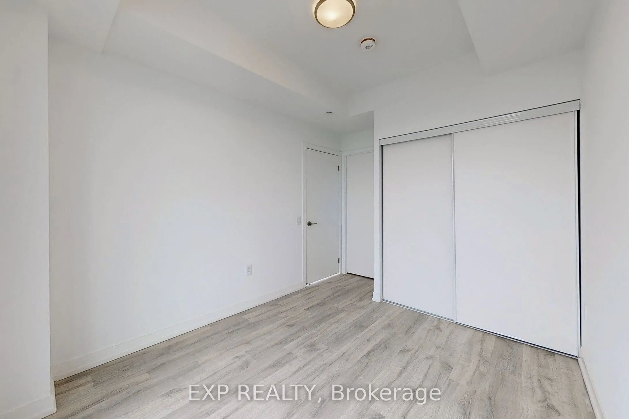 7 Golden Lion Hts Avenue, #1409