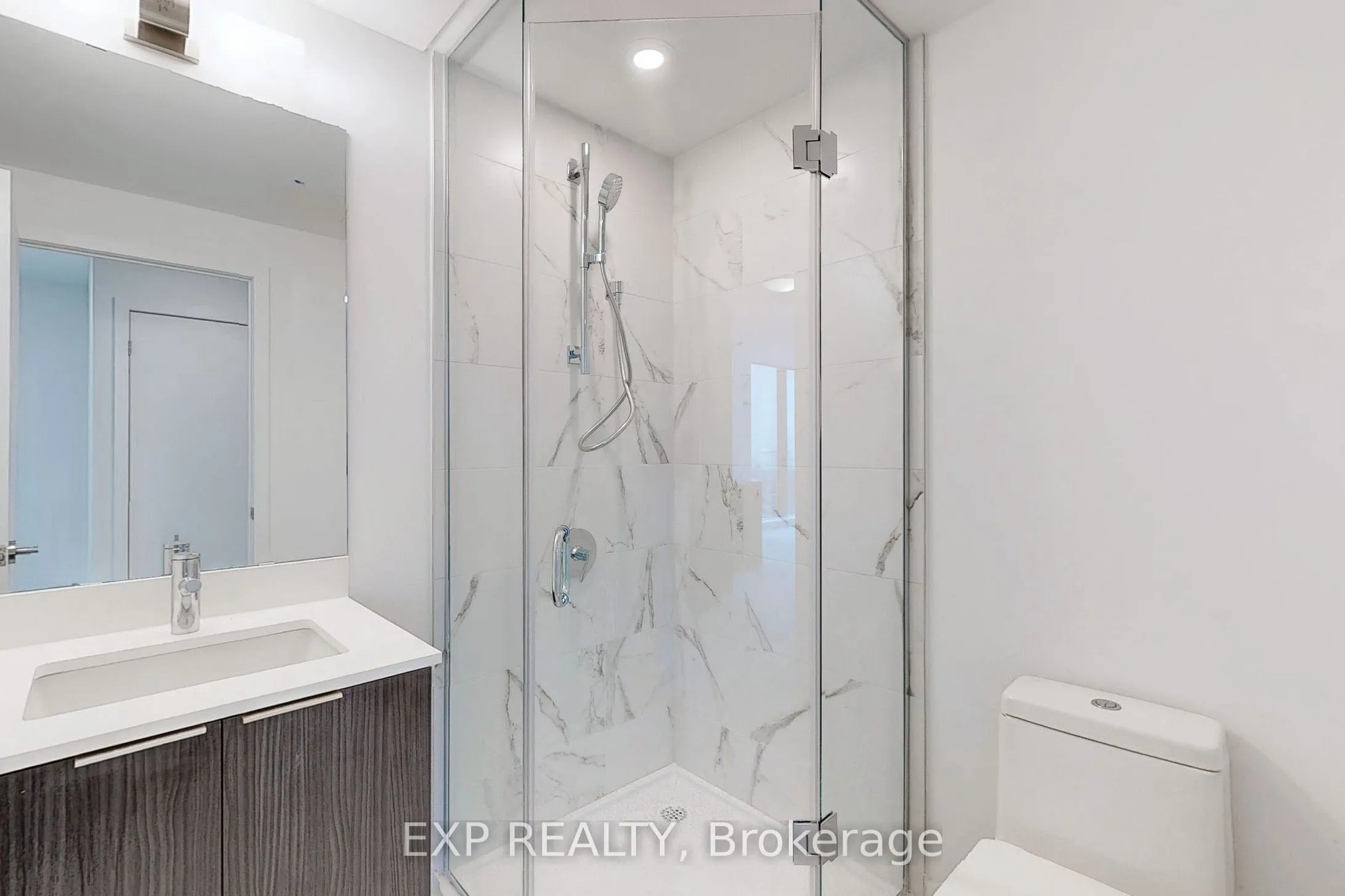 7 Golden Lion Hts Avenue, #1409