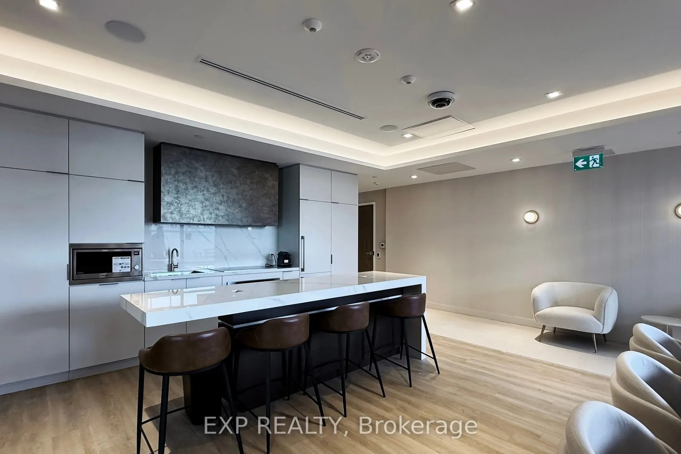 7 Golden Lion Hts Avenue, #1409
