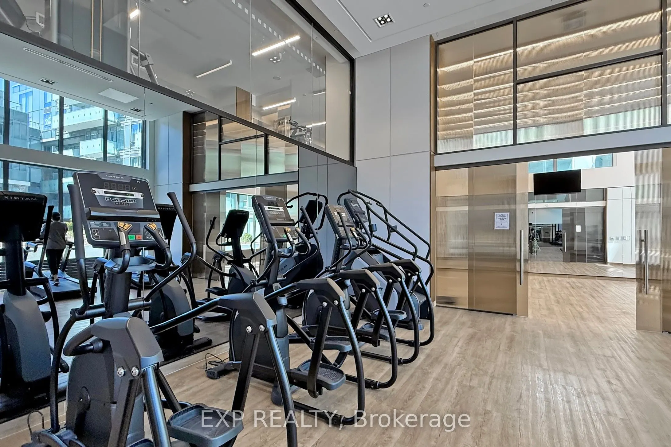 7 Golden Lion Hts Avenue, #1409