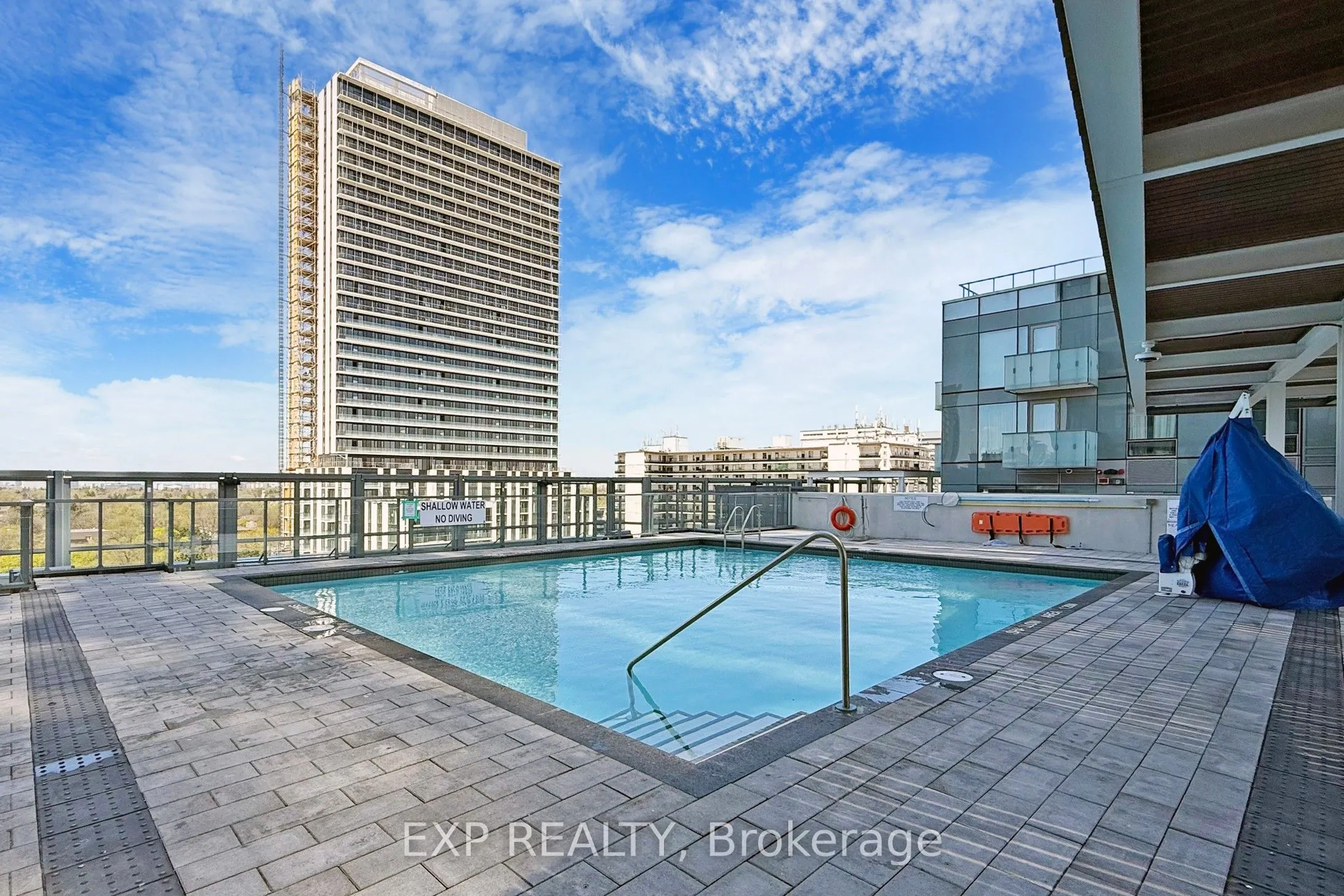 7 Golden Lion Hts Avenue, #1409