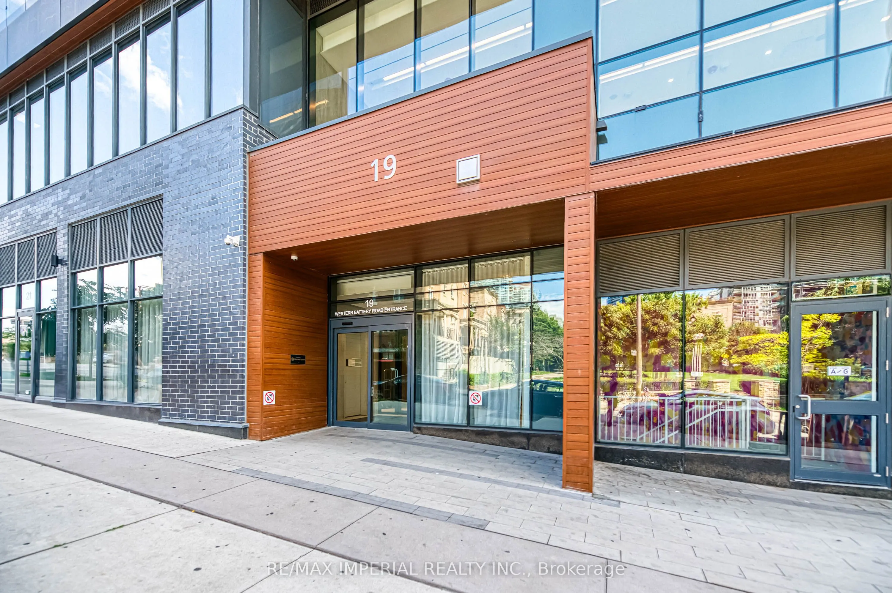 19 WESTERN BATTERY Road, #3202