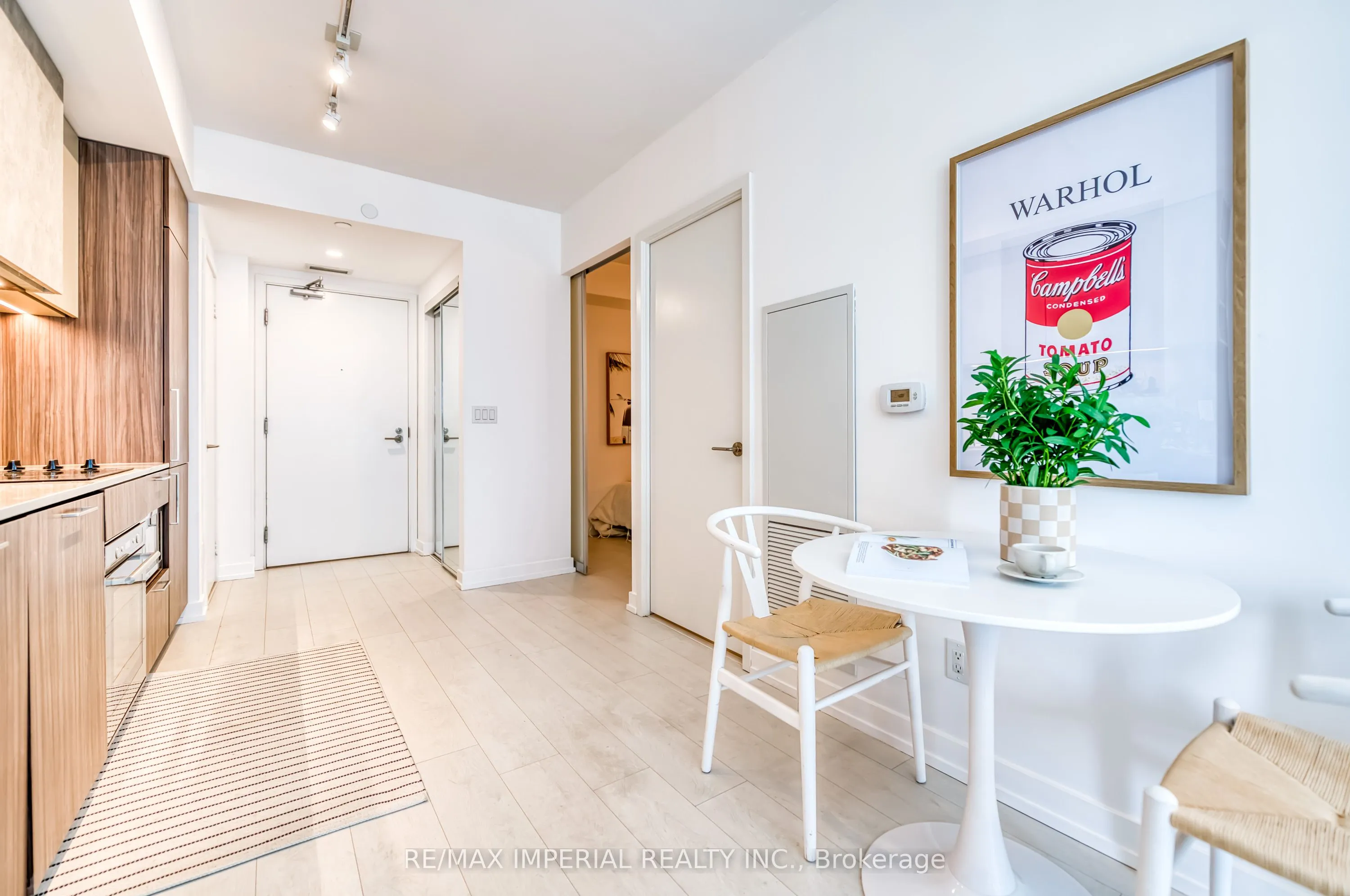 19 WESTERN BATTERY Road, #3202