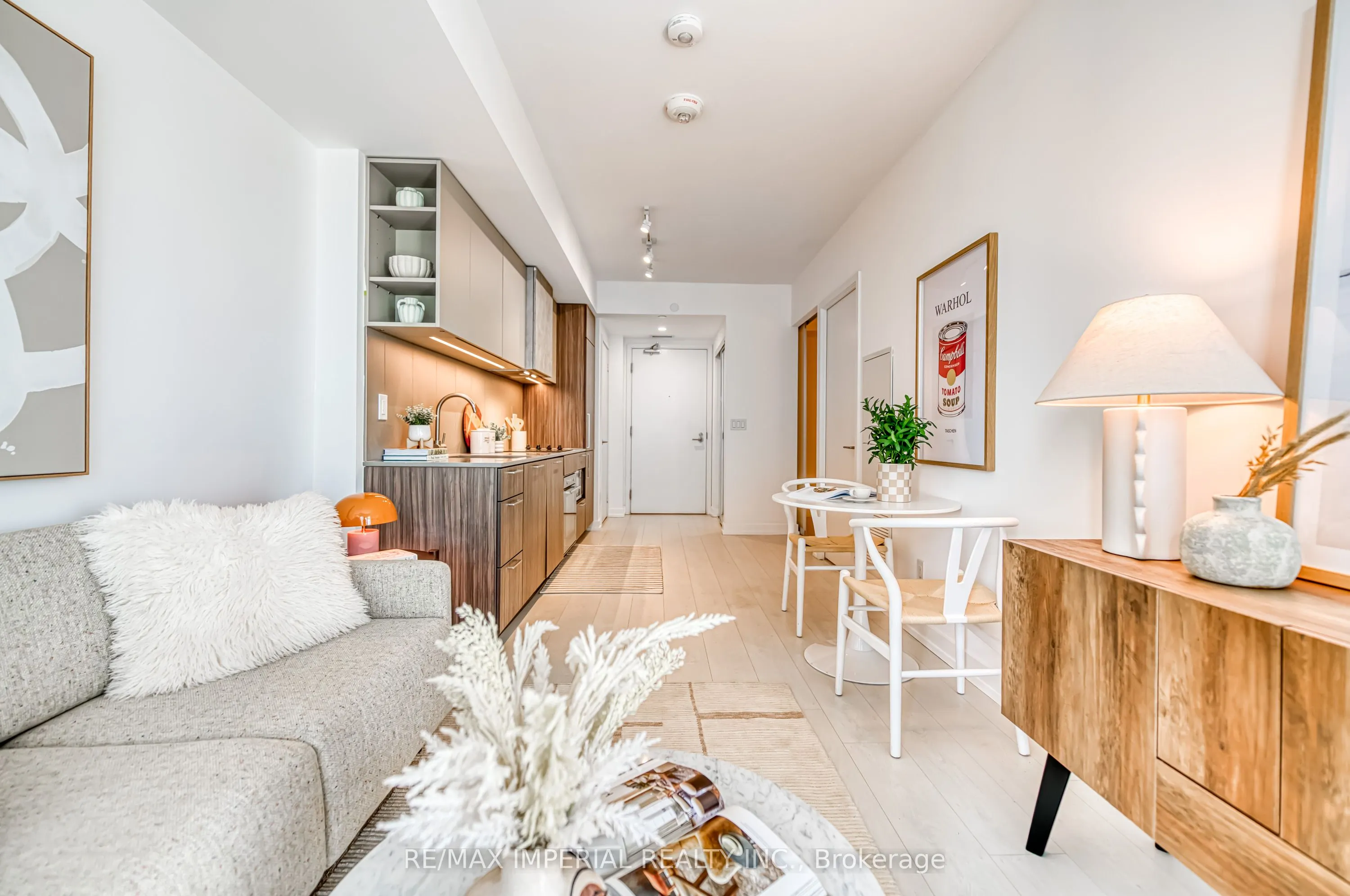 19 WESTERN BATTERY Road, #3202