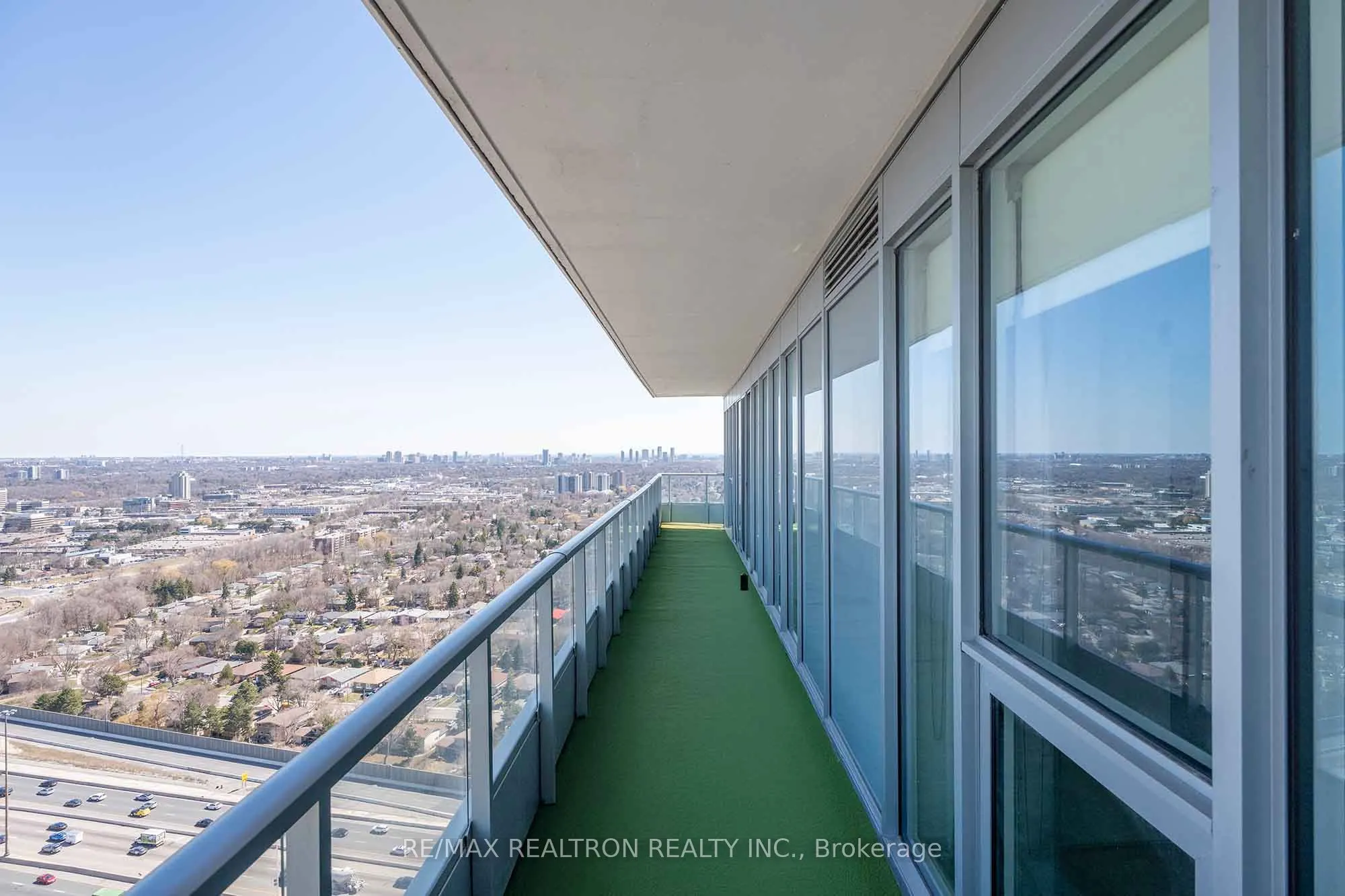 117 McMahon Drive, #3702