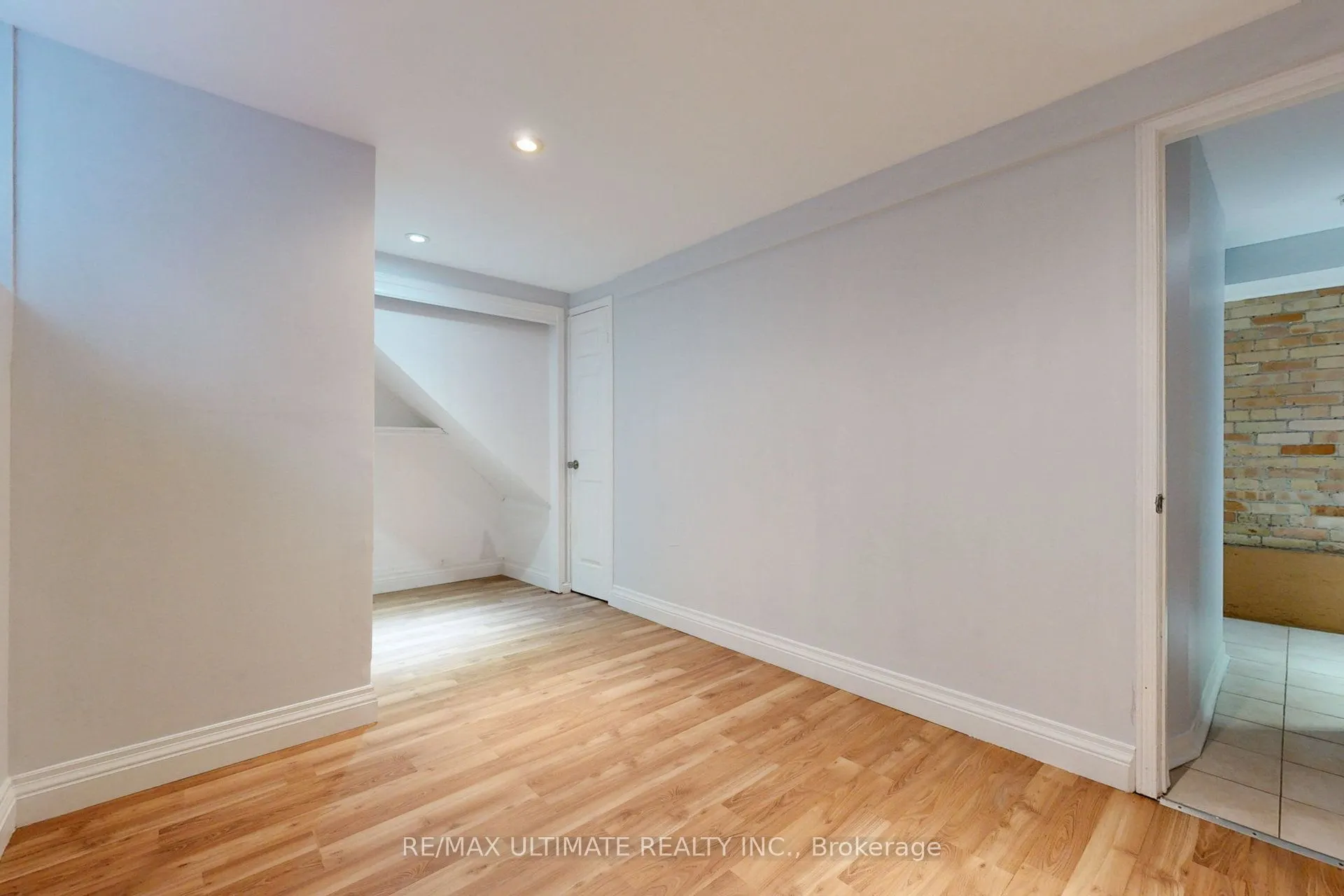 470 Oriole Parkway, #Apt 5