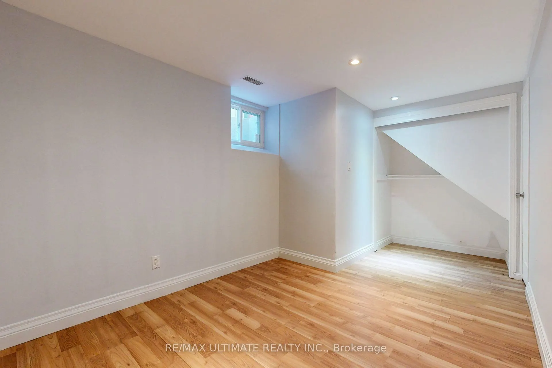 470 Oriole Parkway, #Apt 5