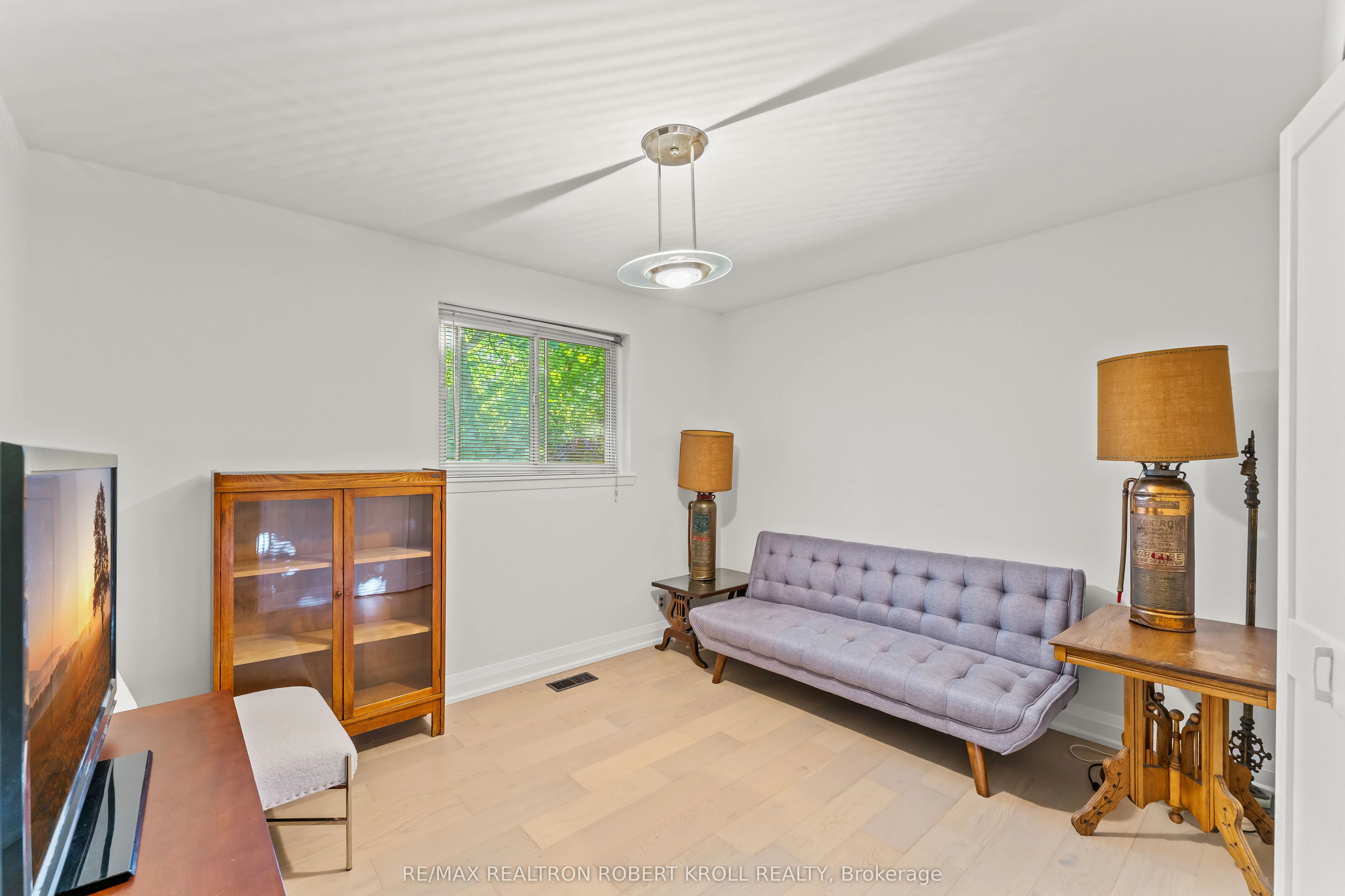 92 Elise Terrace
