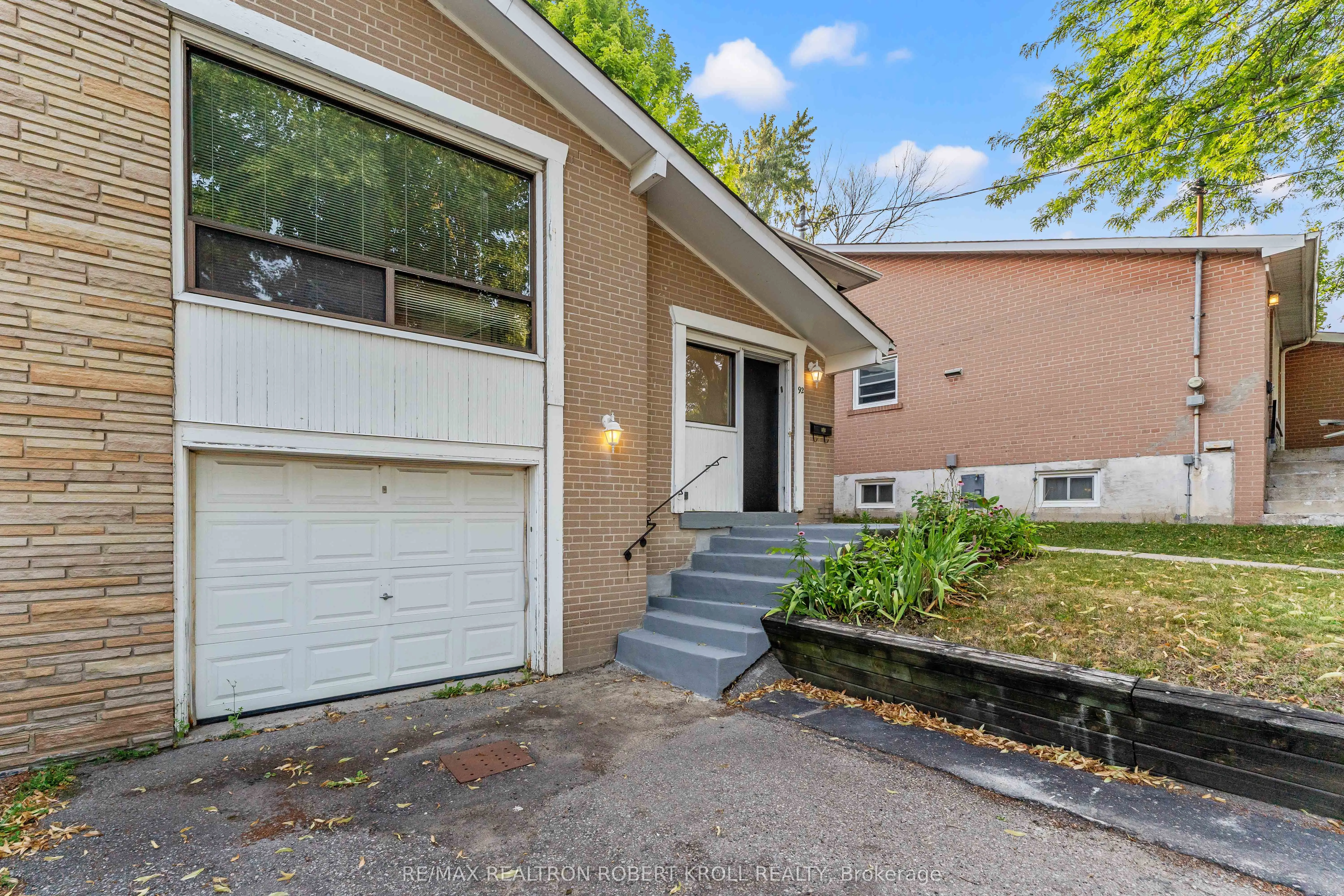 92 Elise Terrace