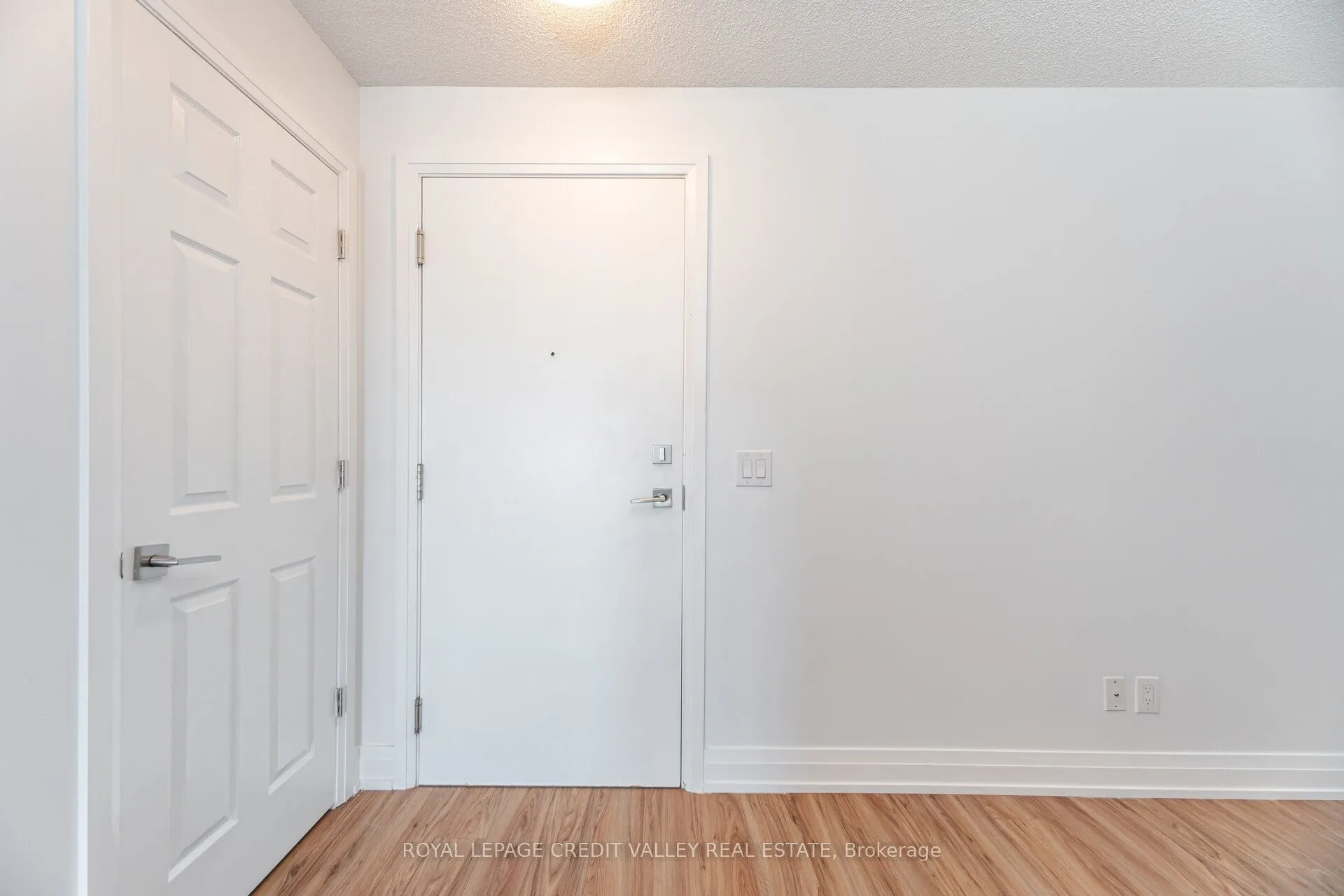 565 Wilson Avenue, #W409