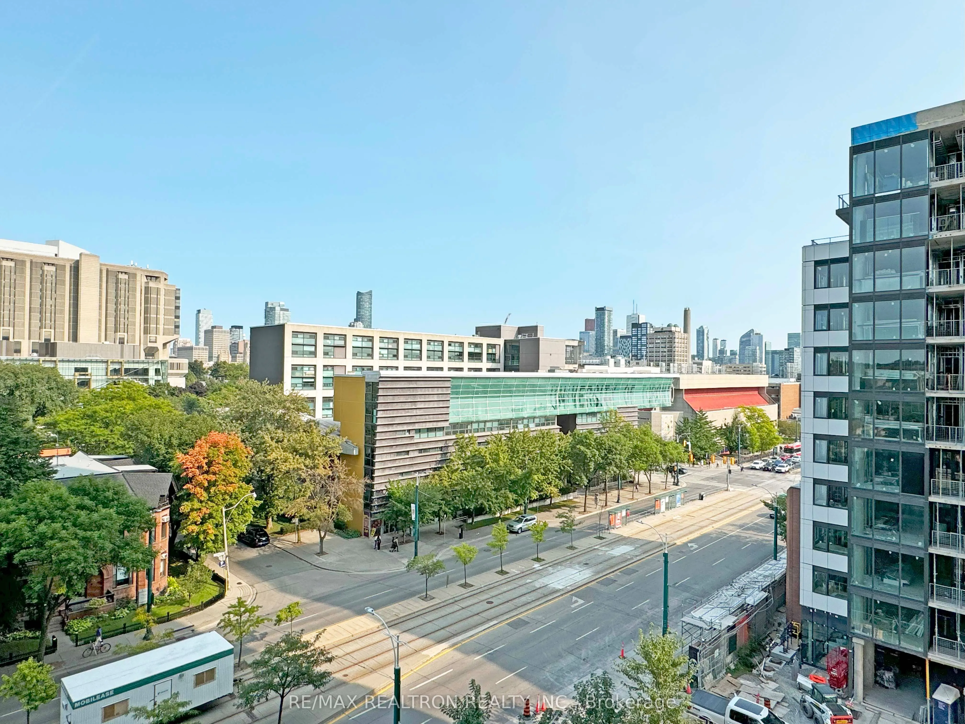 666 Spadina Avenue, #2408