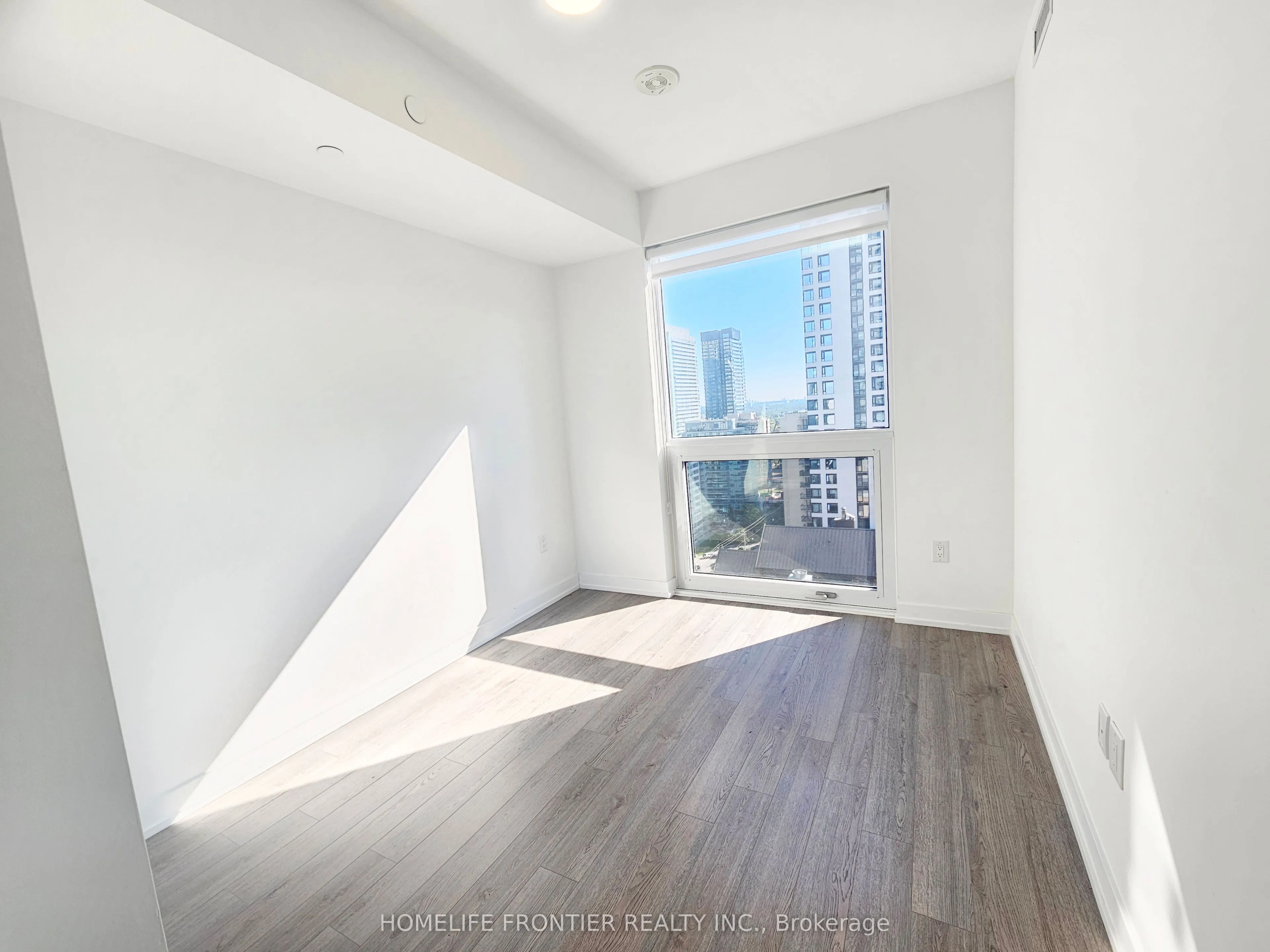 39 Roehampton Avenue, #1603