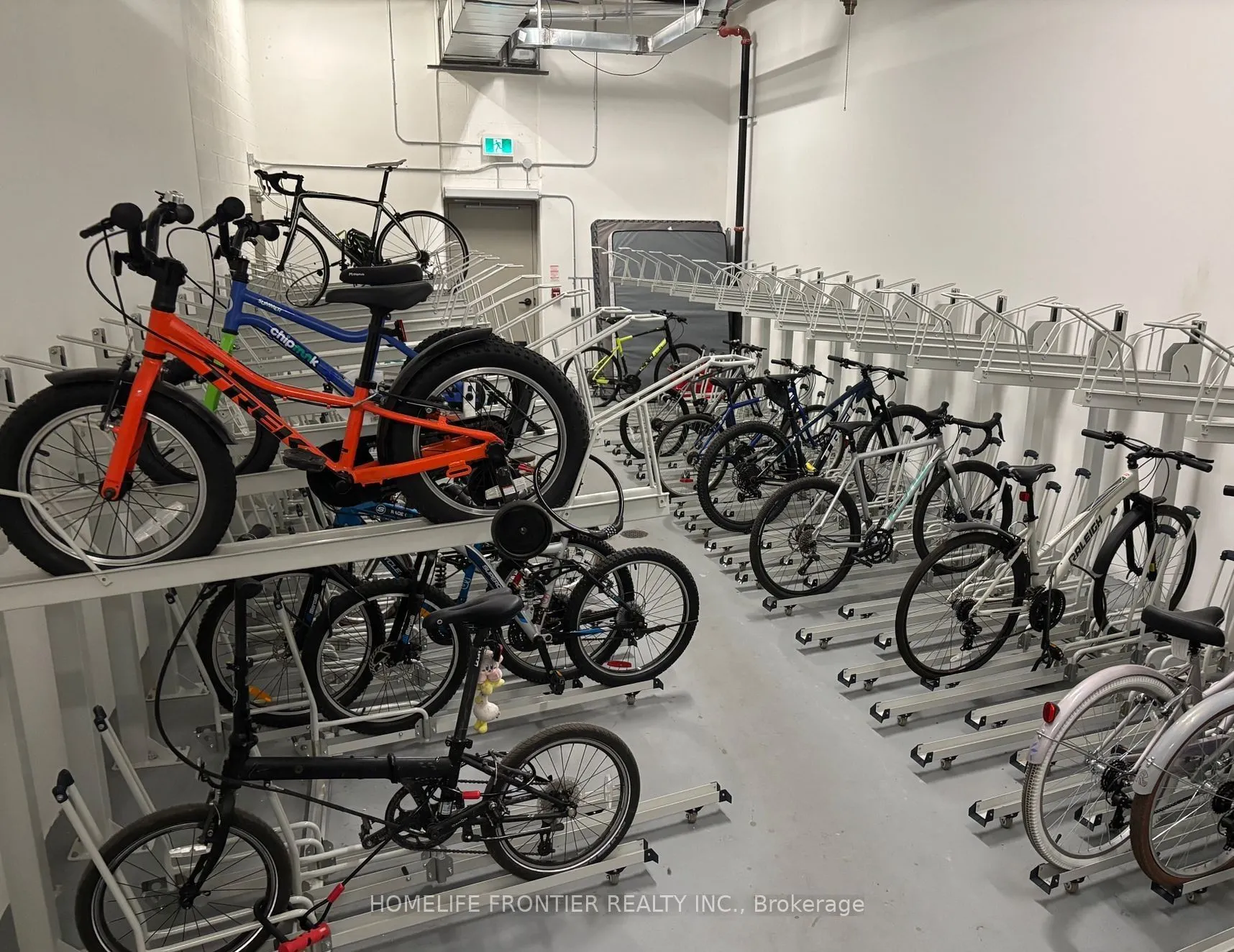 39 Roehampton Avenue, #1603