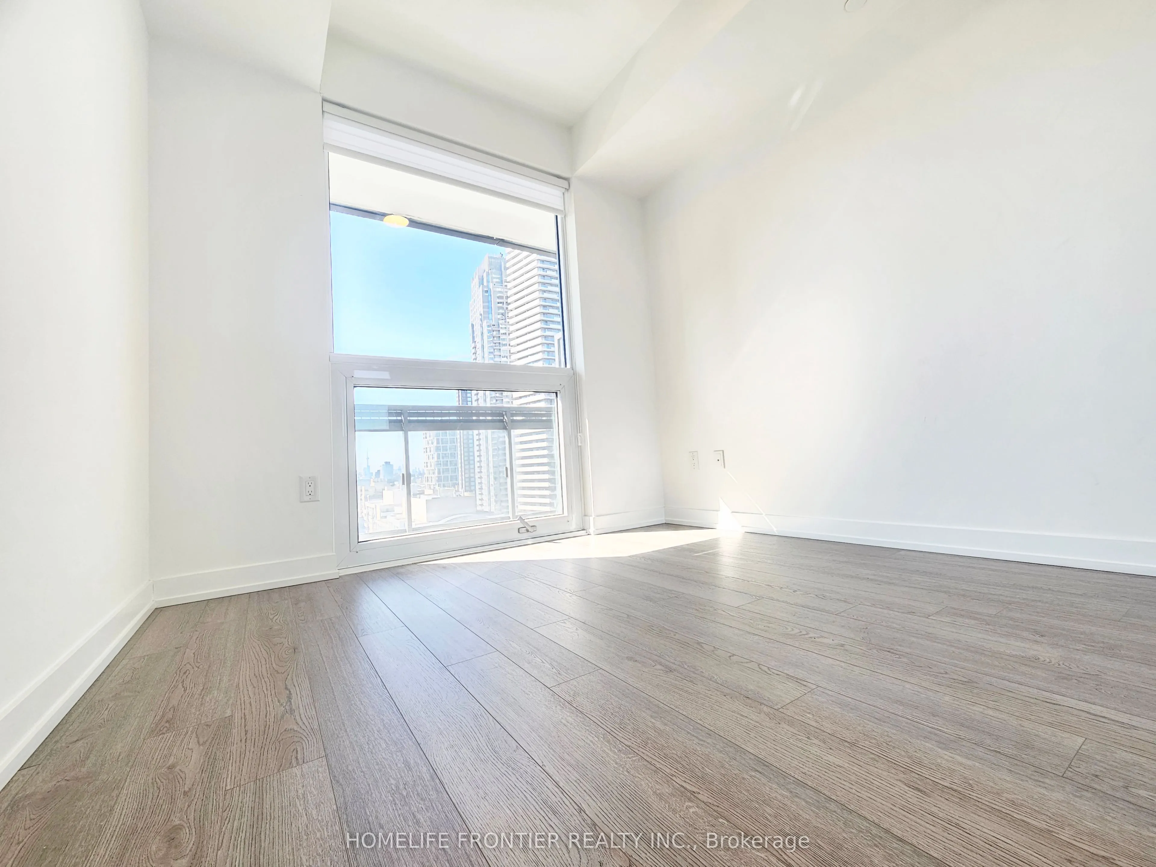 39 Roehampton Avenue, #1603