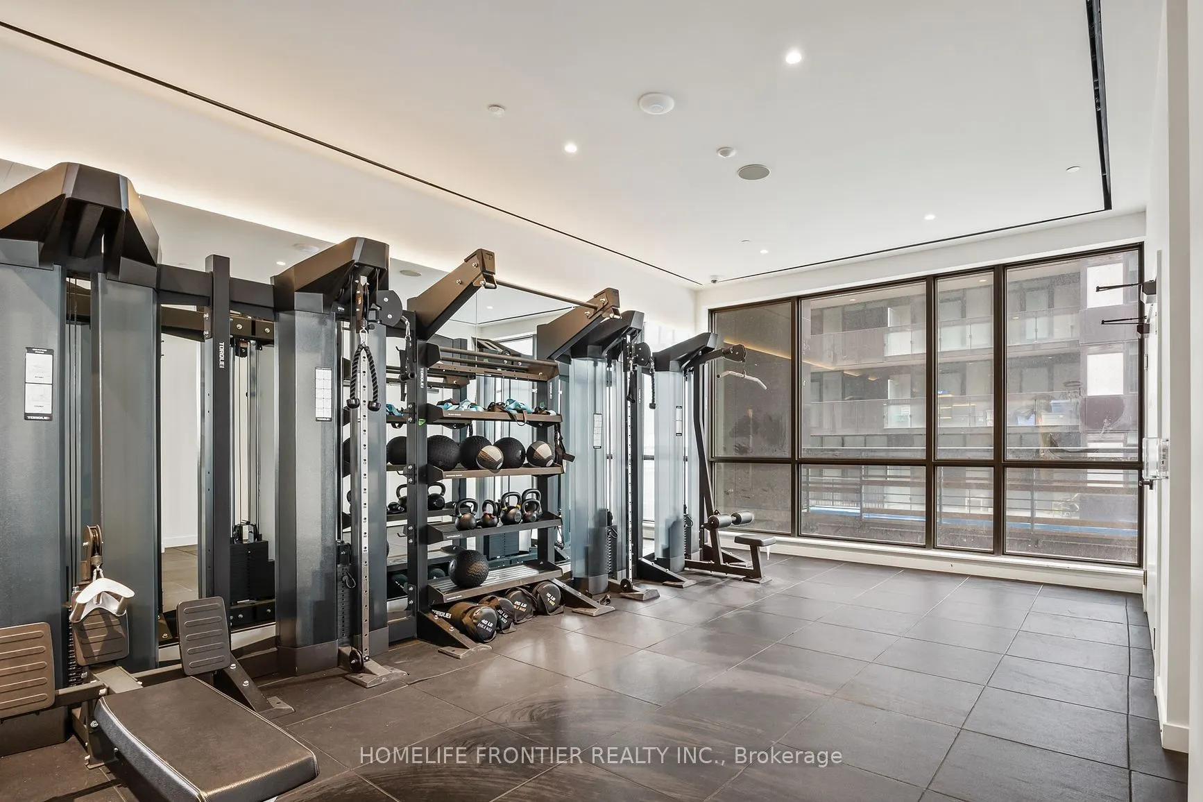 39 Roehampton Avenue, #1603