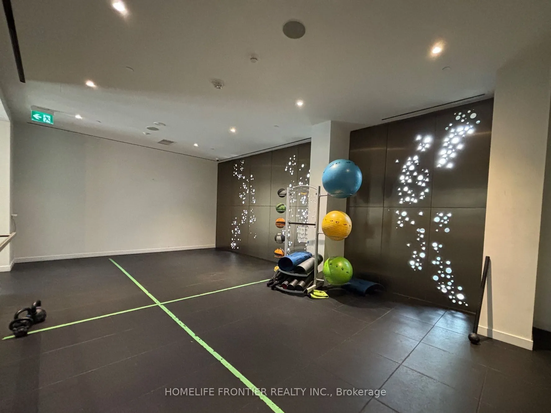 39 Roehampton Avenue, #1603