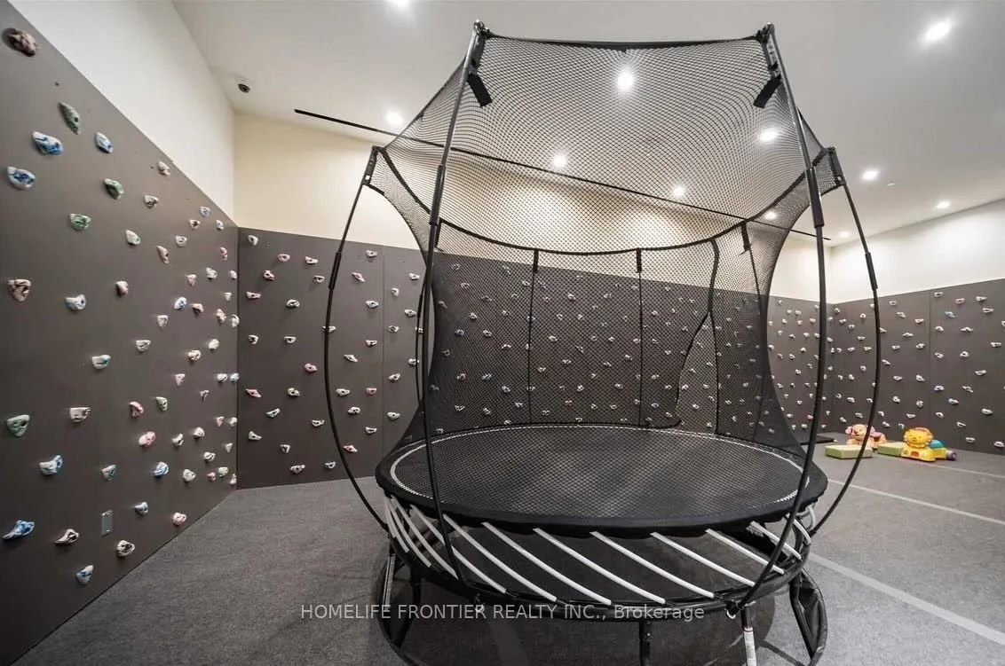 39 Roehampton Avenue, #1603